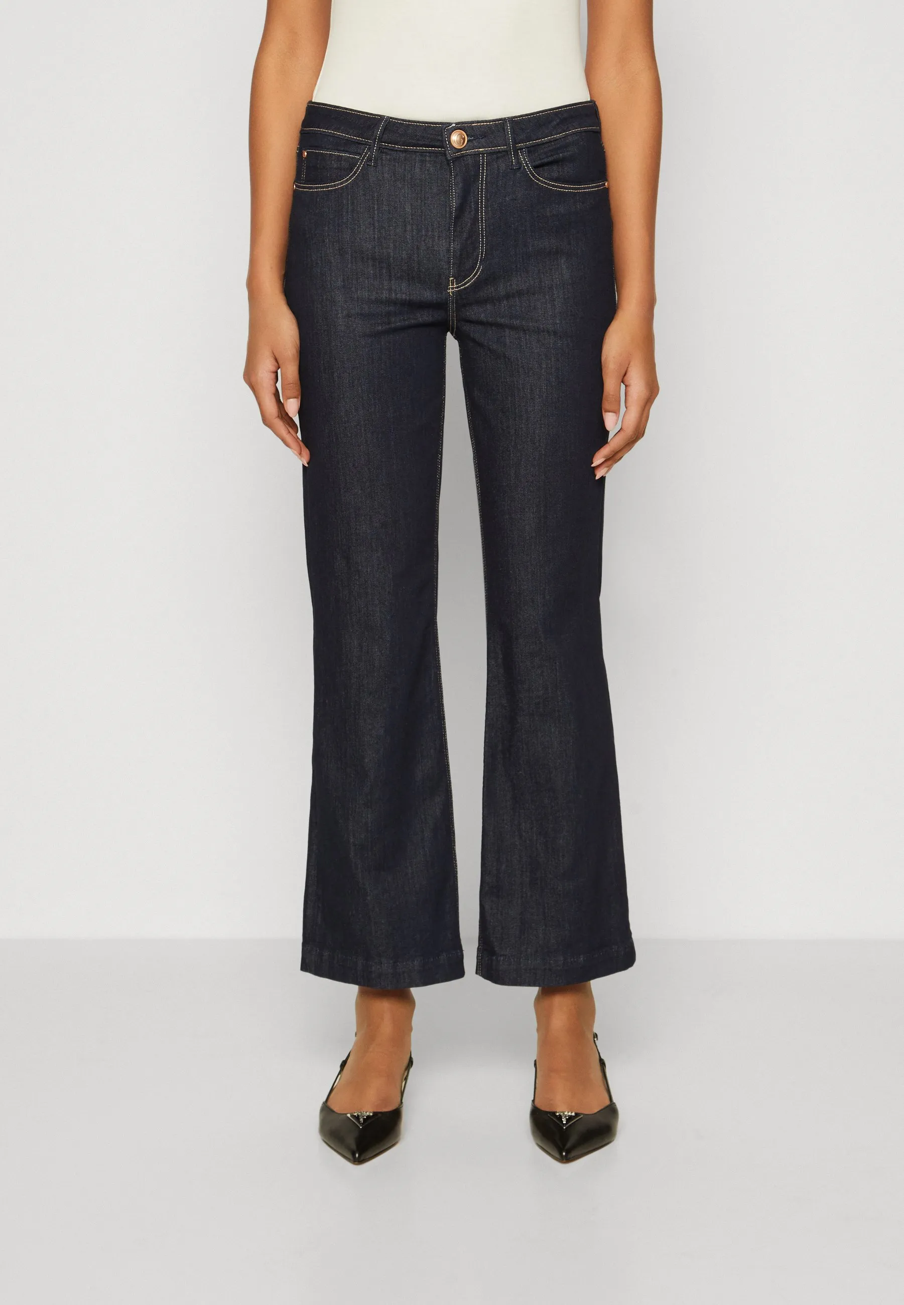1981 KICK FLARE - Jeans a zampa