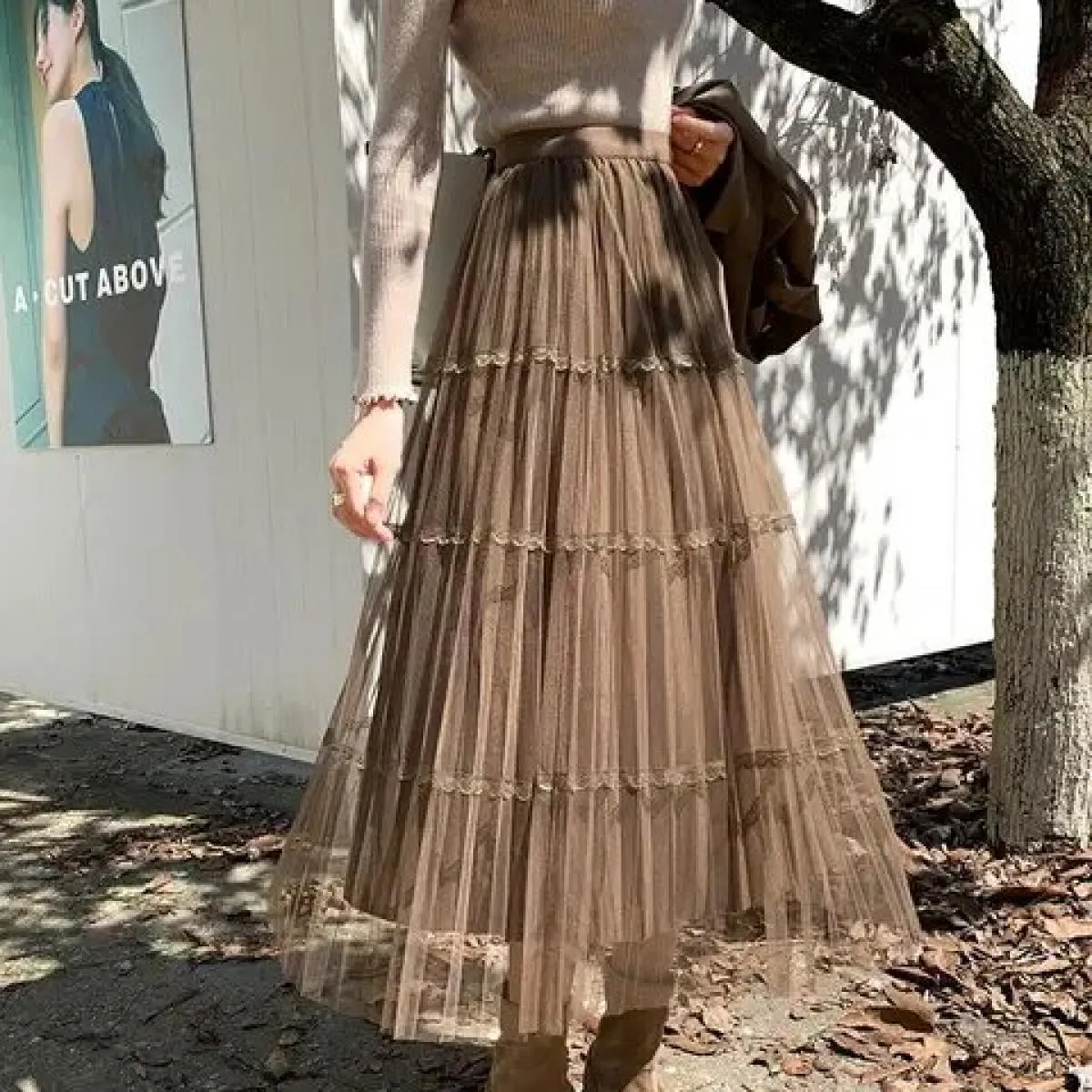 Abbigliamento donna 2023 Autunno Inverno Nuova gonna a pieghe retrò Gonne versatili in pizzo a vita alta di media lunghezza