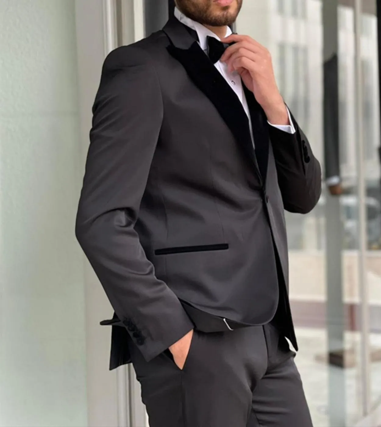Abiti da uomo eleganti Blazer da uomo di alta qualità Imposta smoking da ballo di fine anno Custom 3 pezzi Jacketpantsvest Costu