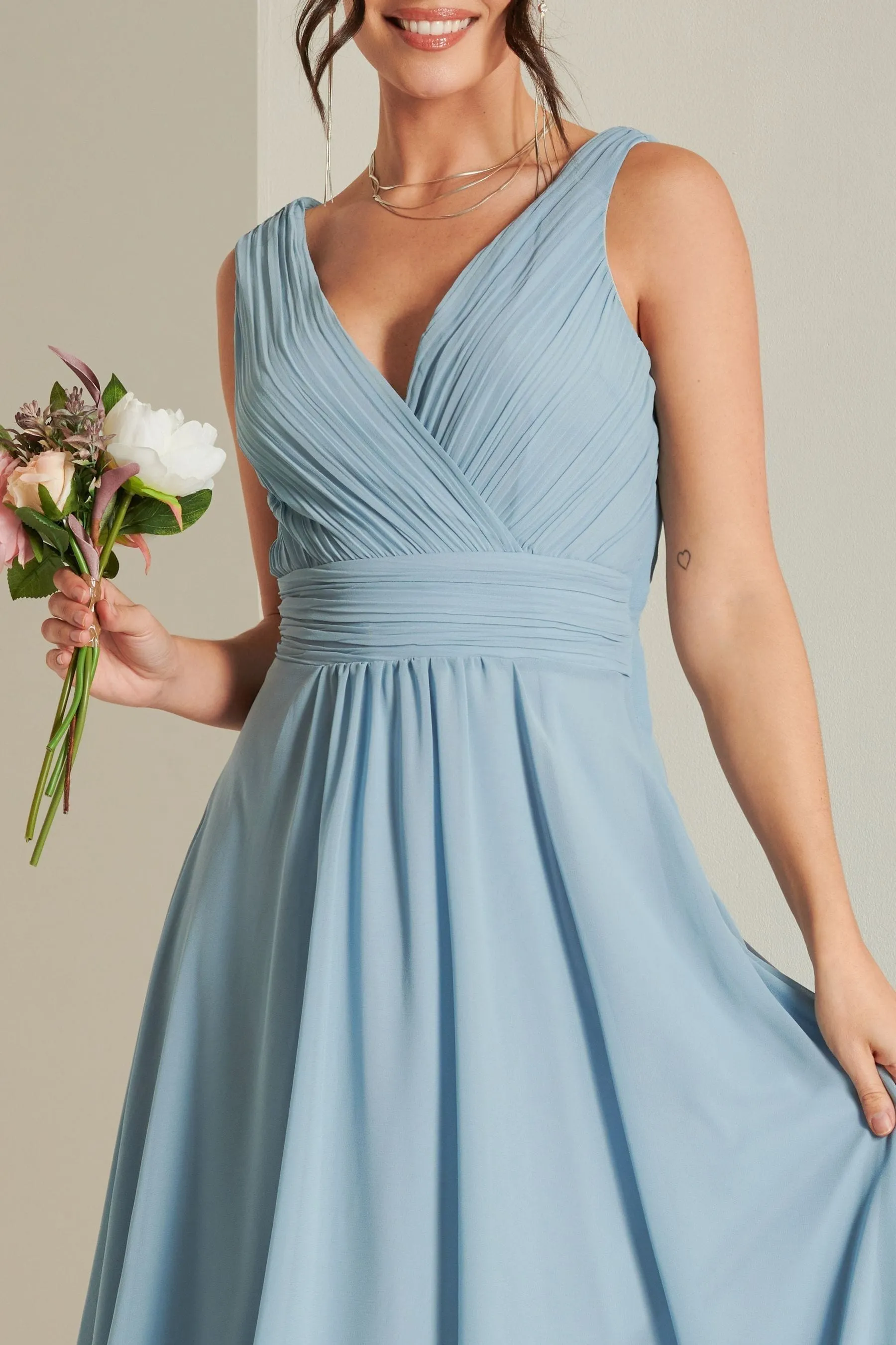 Abito maxi in chiffon con corpino Jolie Moi A pieghe