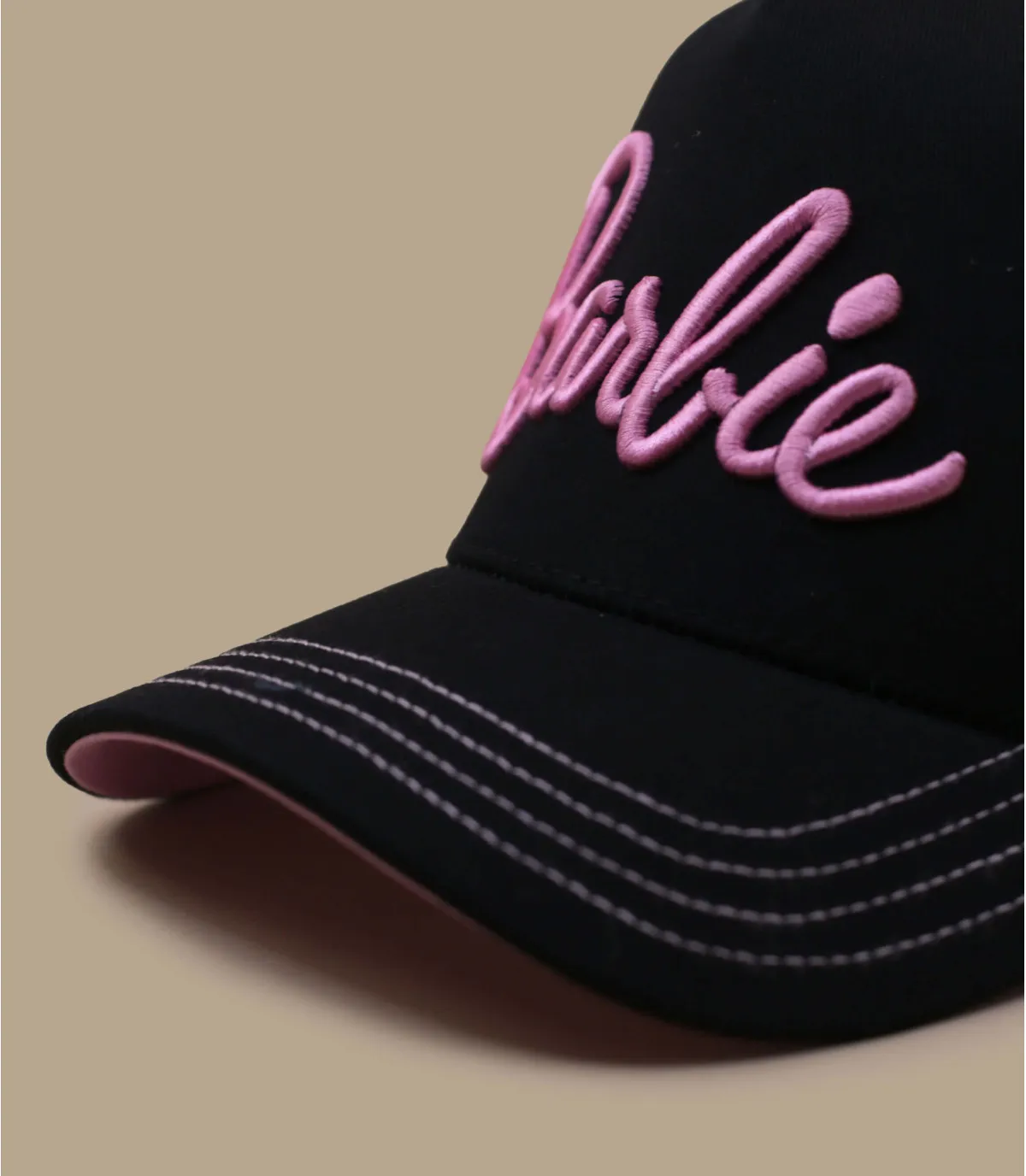 Cappello trucker da donna Barbie nero rosaCappellini Trucker Barbie black     