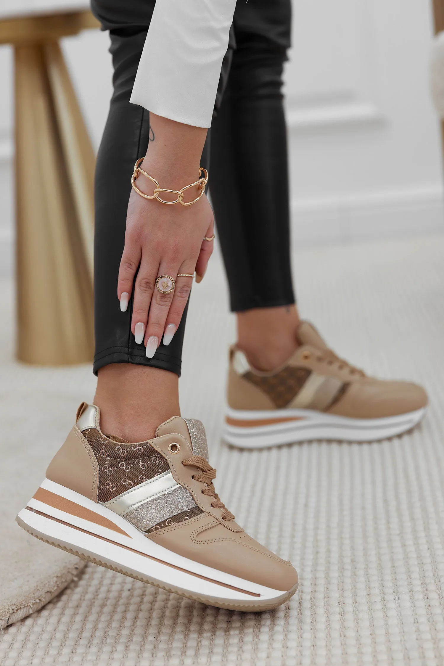COLEEN - Sneakers fango con suola spessa