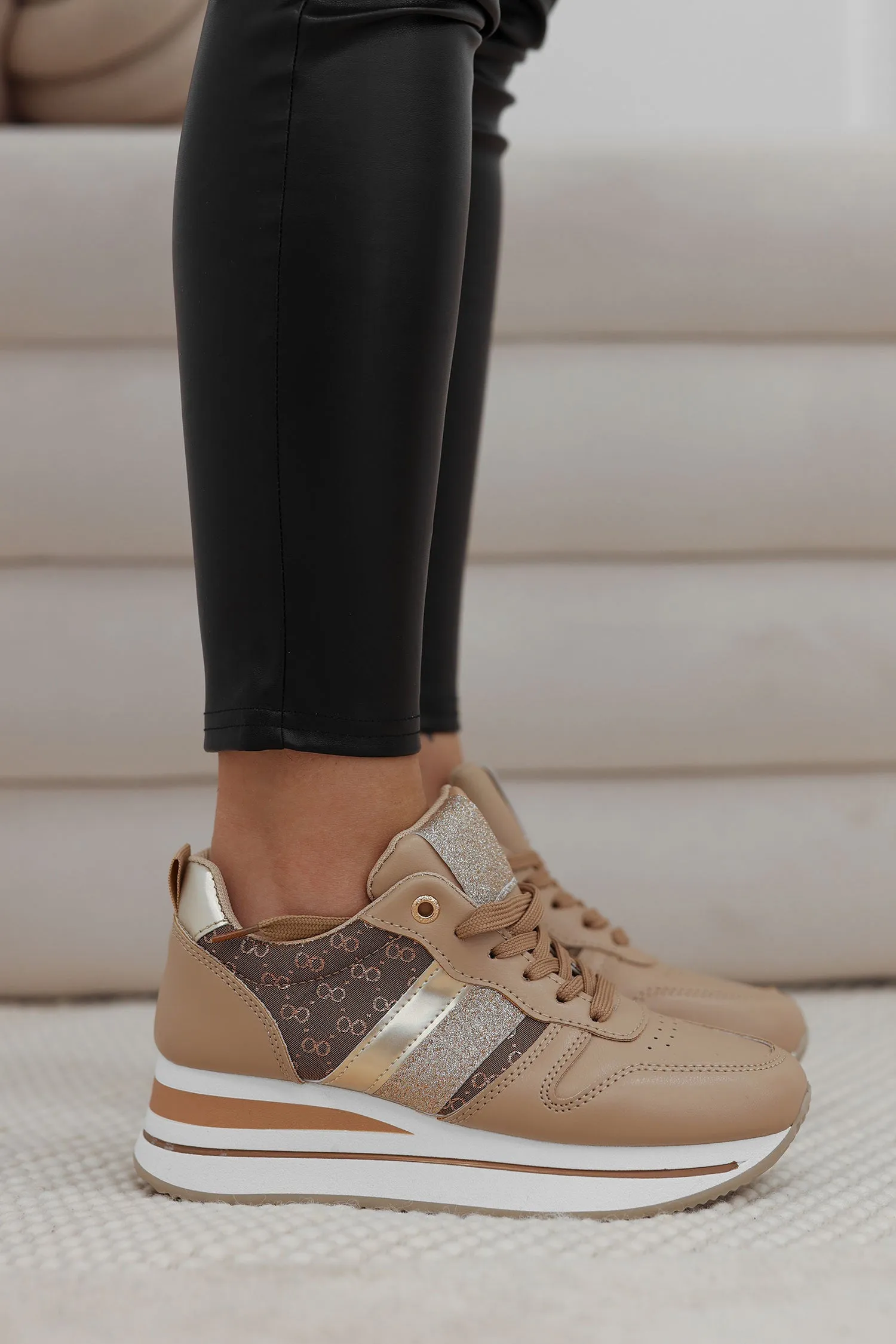COLEEN - Sneakers fango con suola spessa