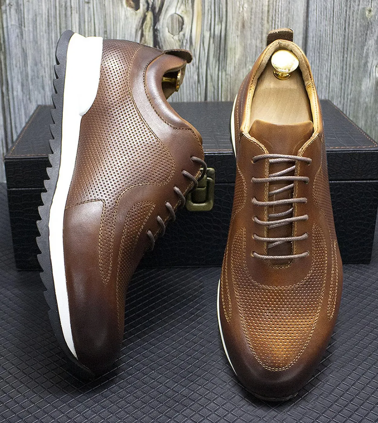 Comode scarpe da uomo in vera pelle Scarpe da ginnastica casual in pelle da uomo di lusso