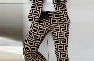 Completo pantalone con blazer elegante con stampa geometrica Nunzia, nero-beige