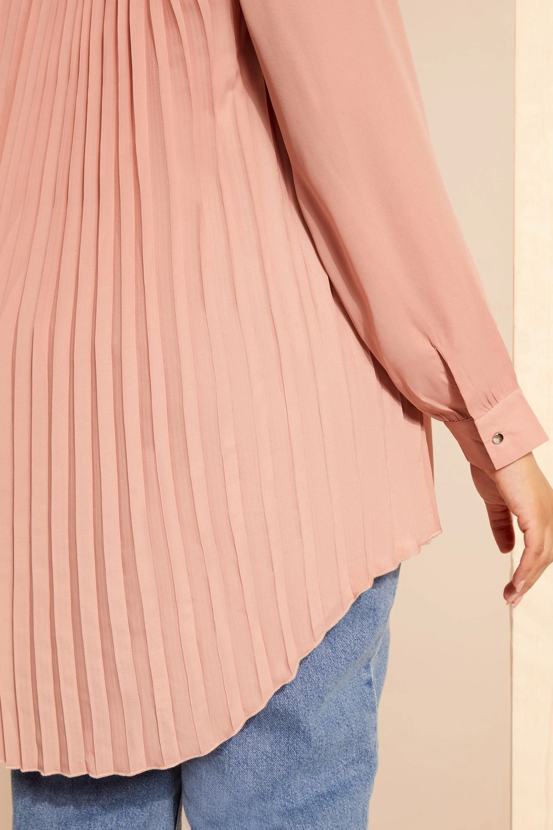 Curves Like These - Camicia Con bottoni A pieghe sul retro