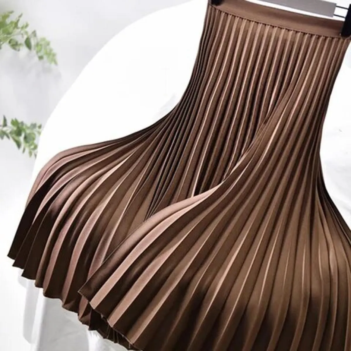 Designer di marca Donna Primavera Autunno Elegante Chic Gonna a pieghe solida Vita alta Moda di lusso con elastico femminile