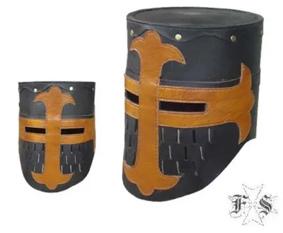 ELMO MEDIEVALE PENTOLARE IN PELLE