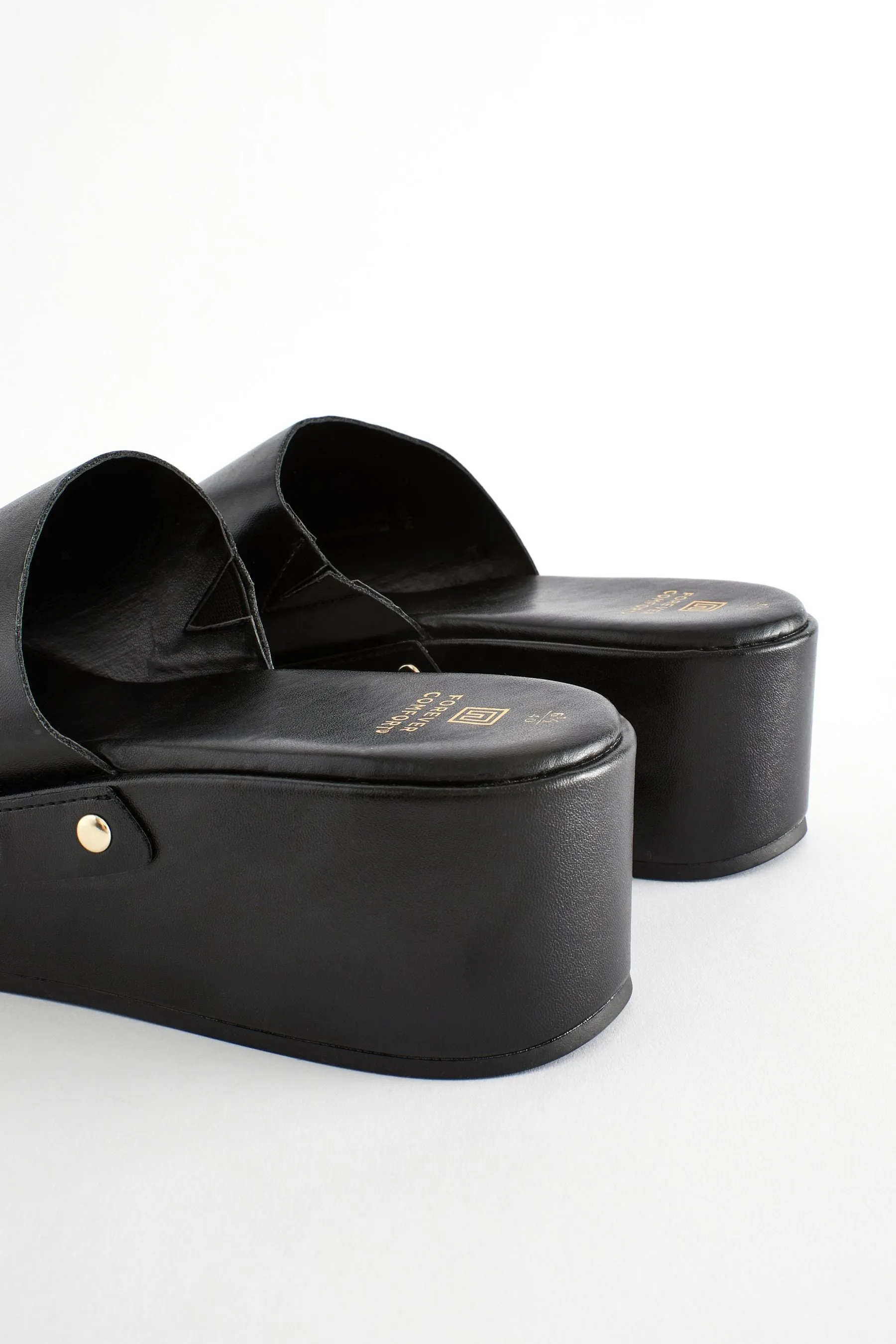 Forever Comfort® - Sabot con borchie e zeppe