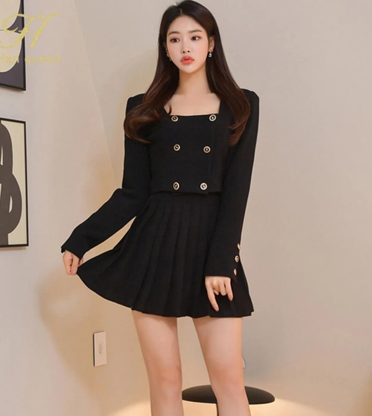 H Han Queen 2022 Spring New Twopiece Square Collar Cappotto doppiopetto moda Mini gonna a pieghe Casual Womens Suit S