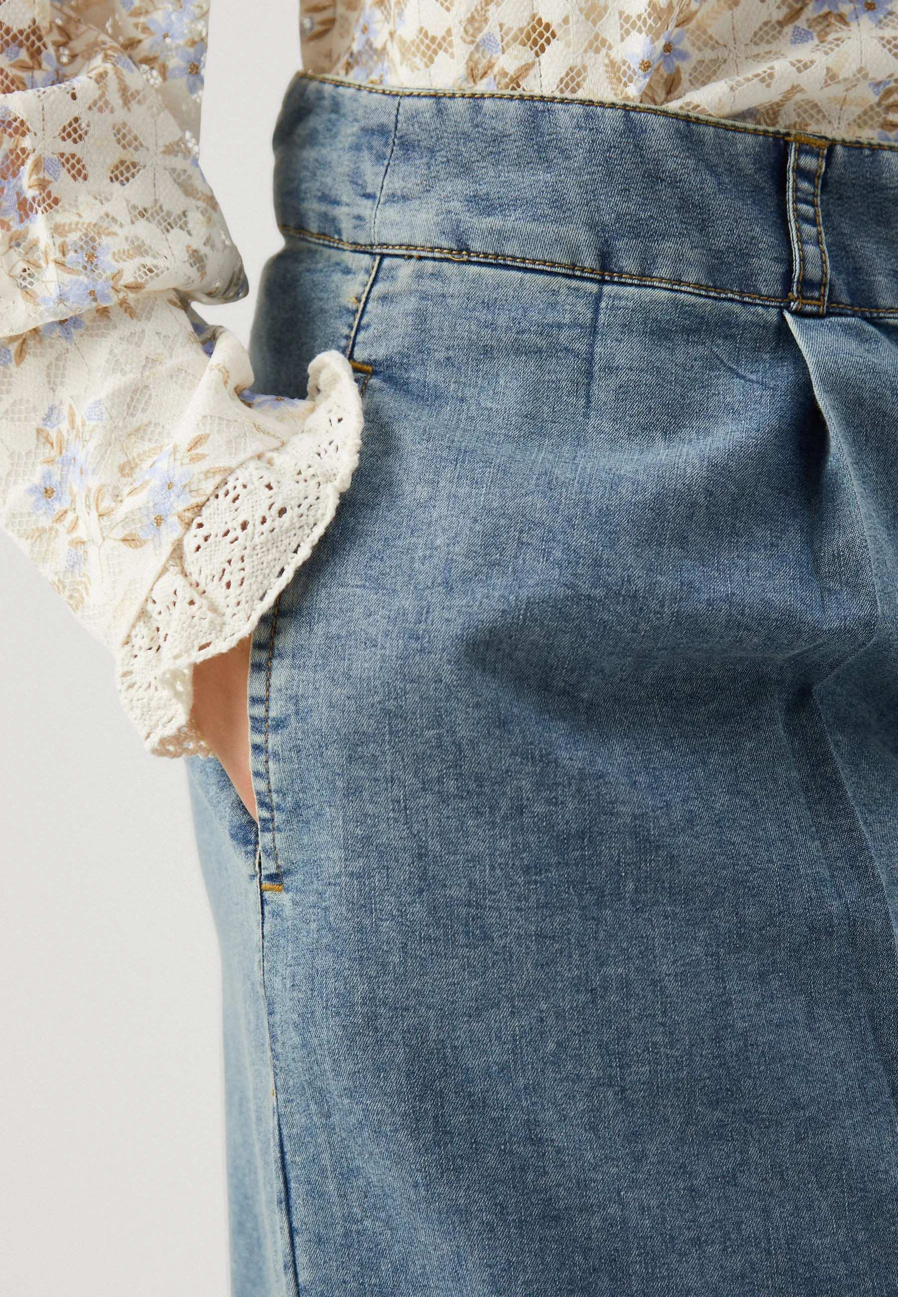 JDYTRIXIE WIDE - Jeans a zampa