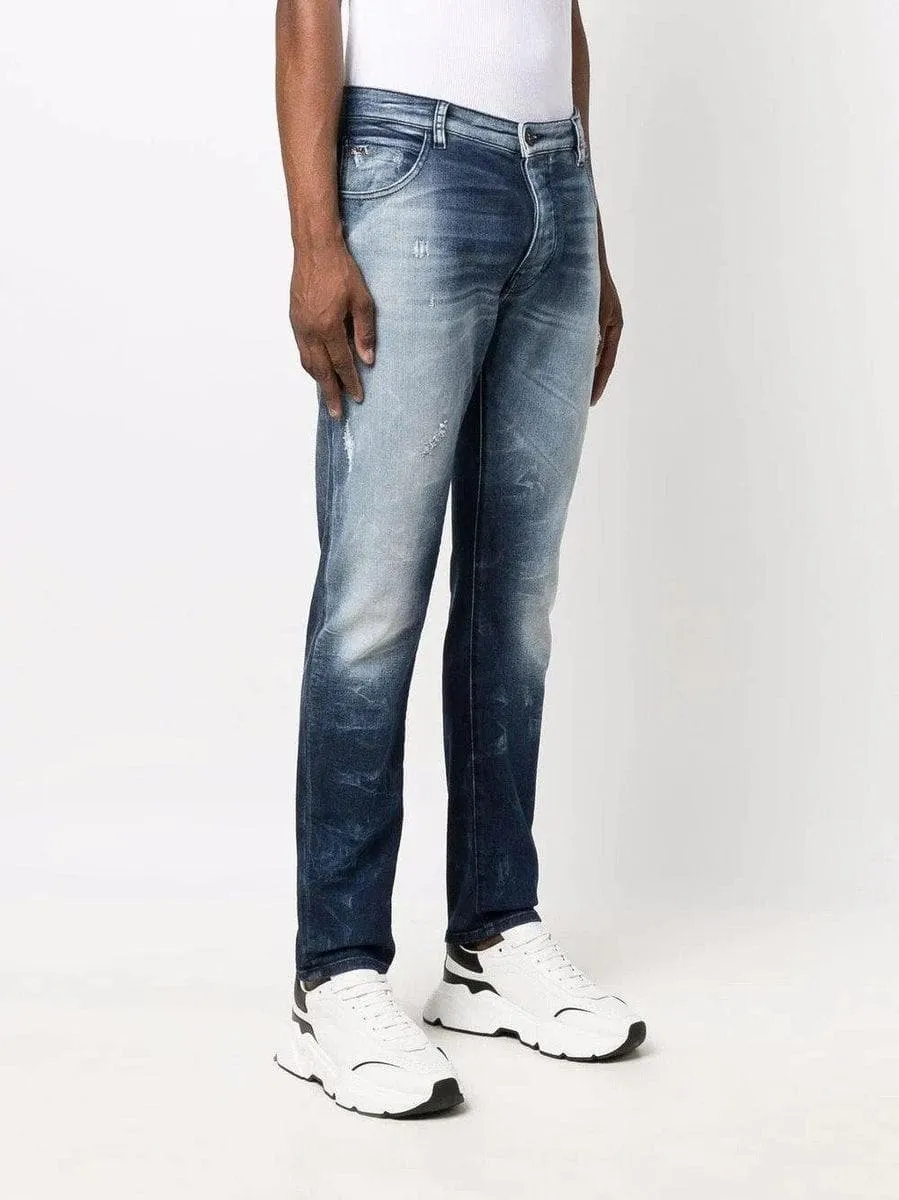 Jeans con effetto candeggiato