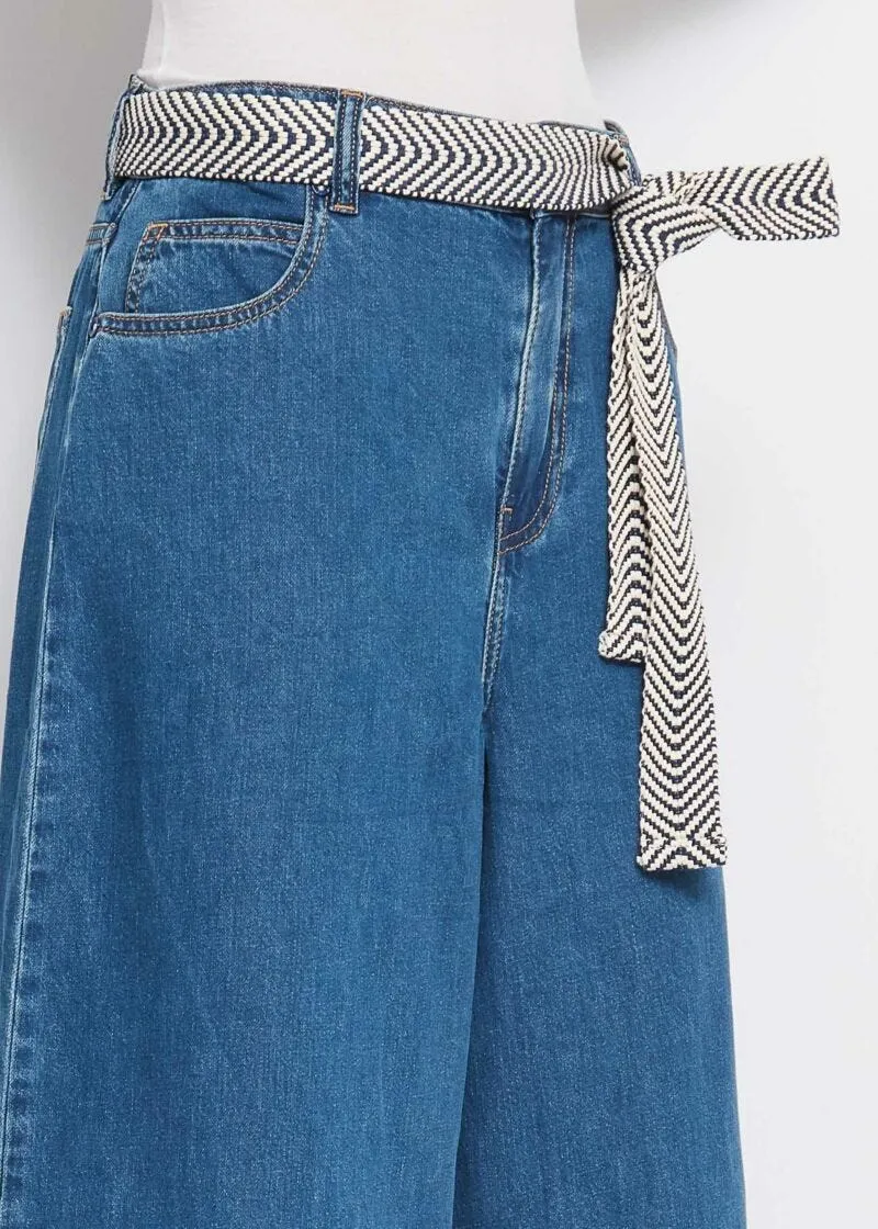 Jeans wide leg con cintura