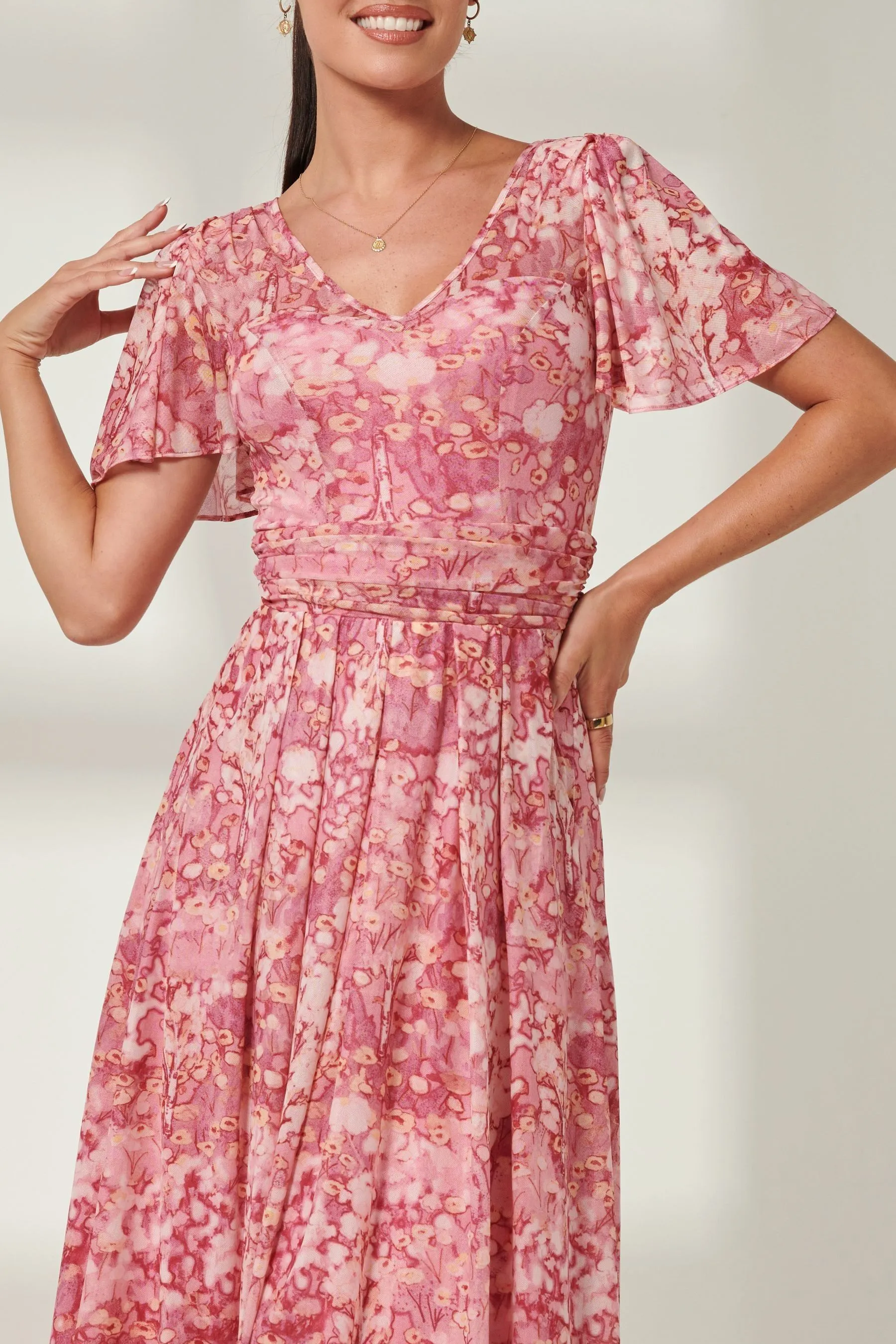 Jolie Moi Bianca - A pieghe - Abito maxi in rete con scollo a V