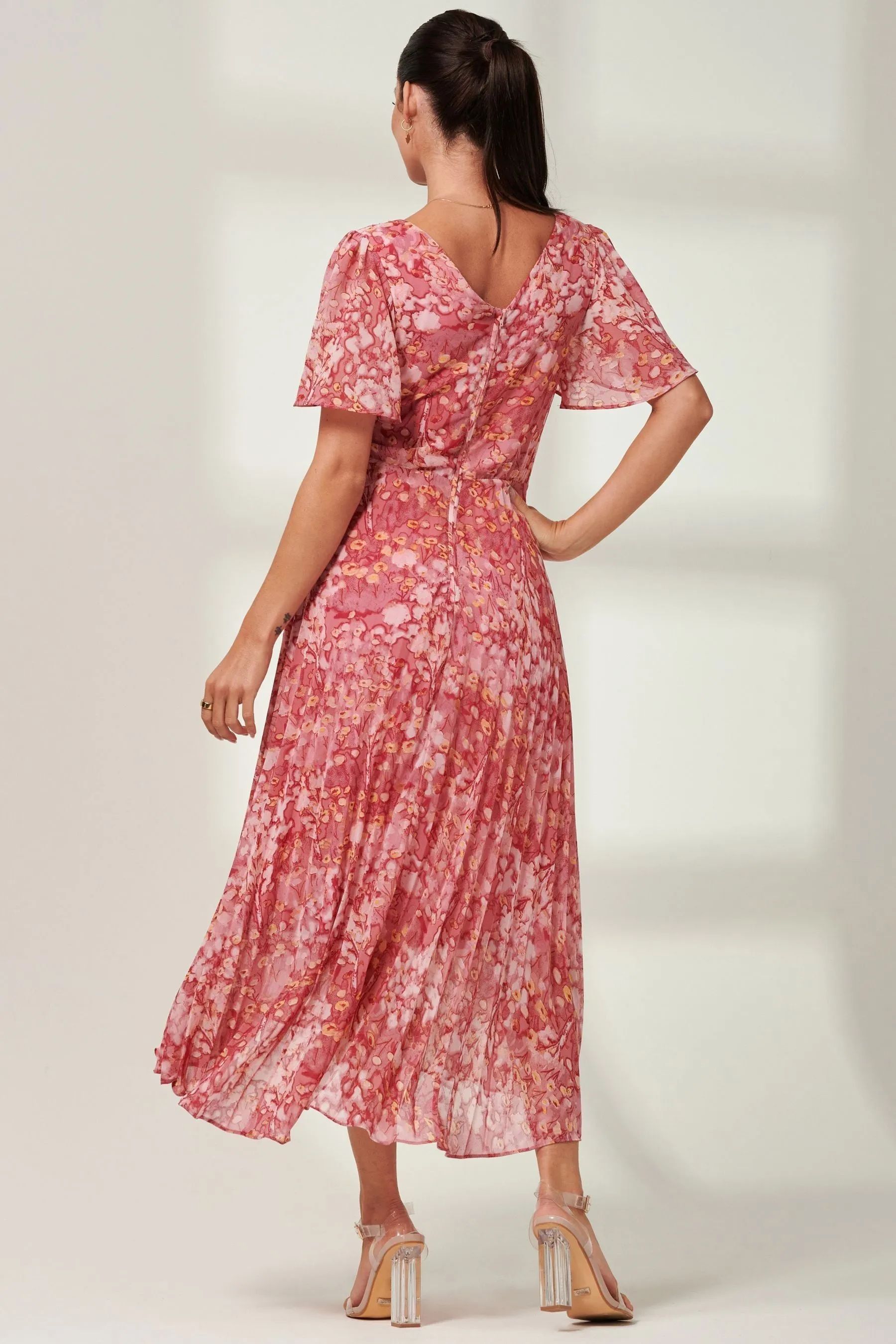 Jolie Moi - Olenna - Abito maxi in A pieghe in chiffon con maniche a pipistrello