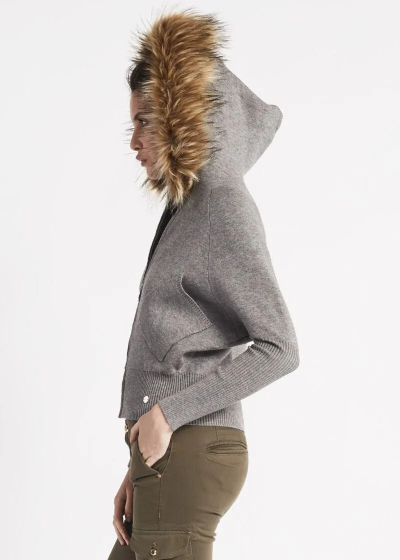 Maglia modello bomber con cappuccio
