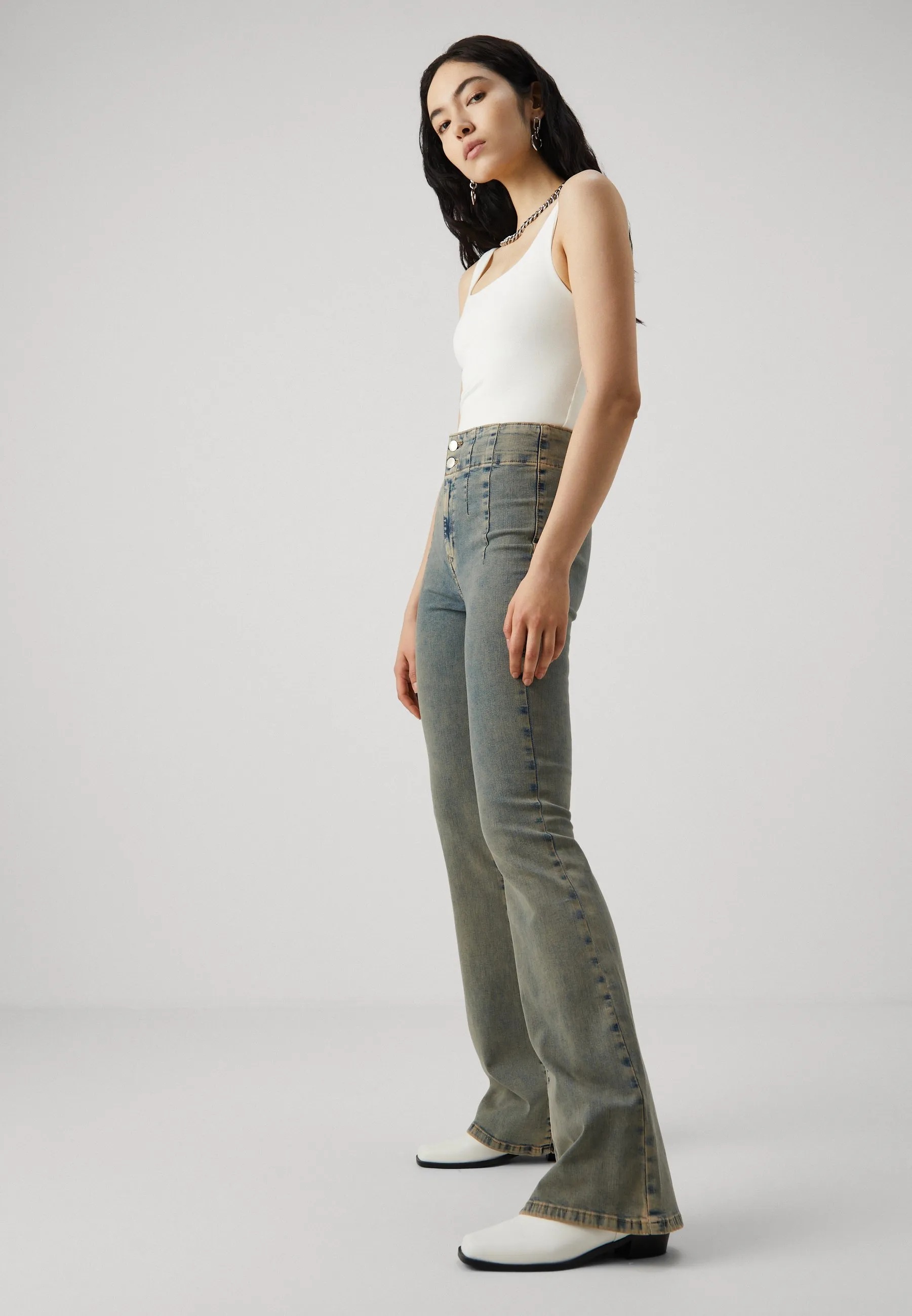 ONLHUSH CORSAGE - Jeans a zampa