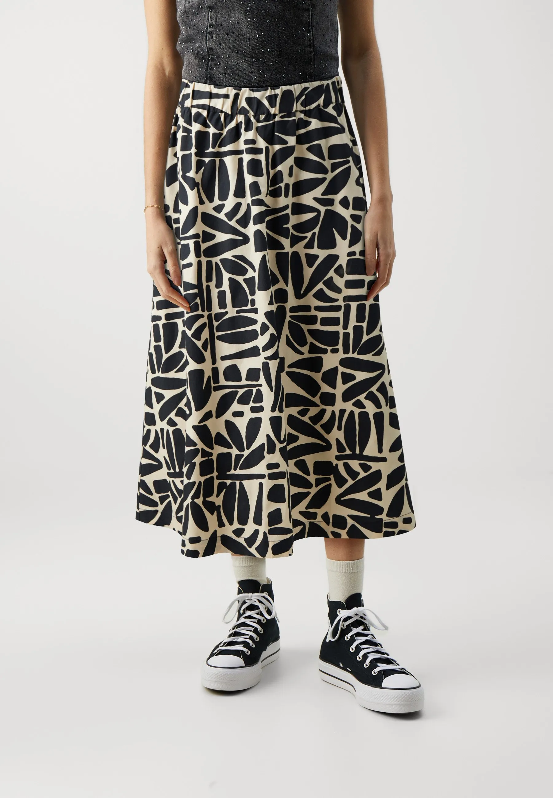 ONLTOMIA BERRY LONG SKIRT - Gonna a campana