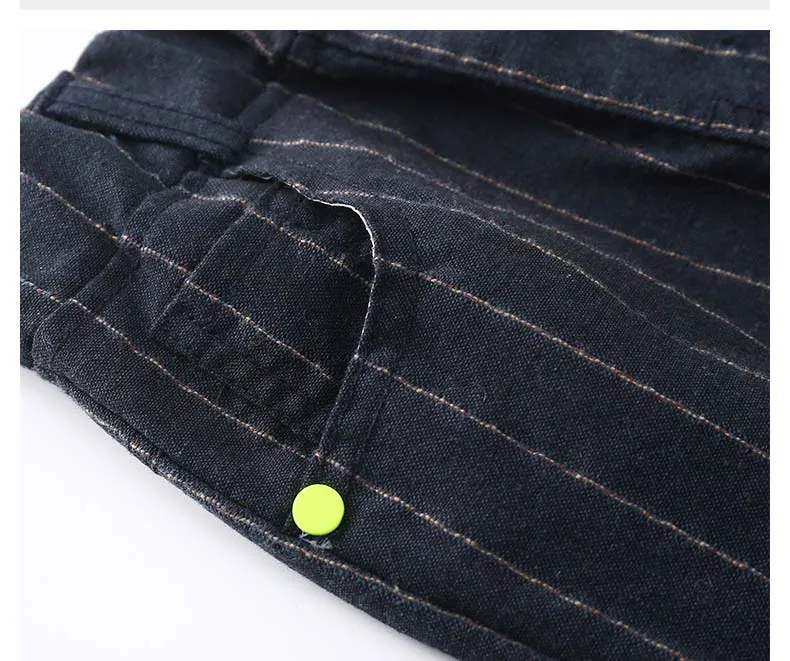 Pantalone tuta a righe comodo ed elegante per bambini