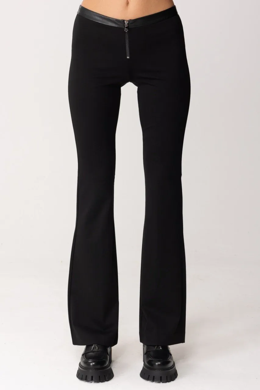 Pantaloni a zampa con vita in pelle Nero