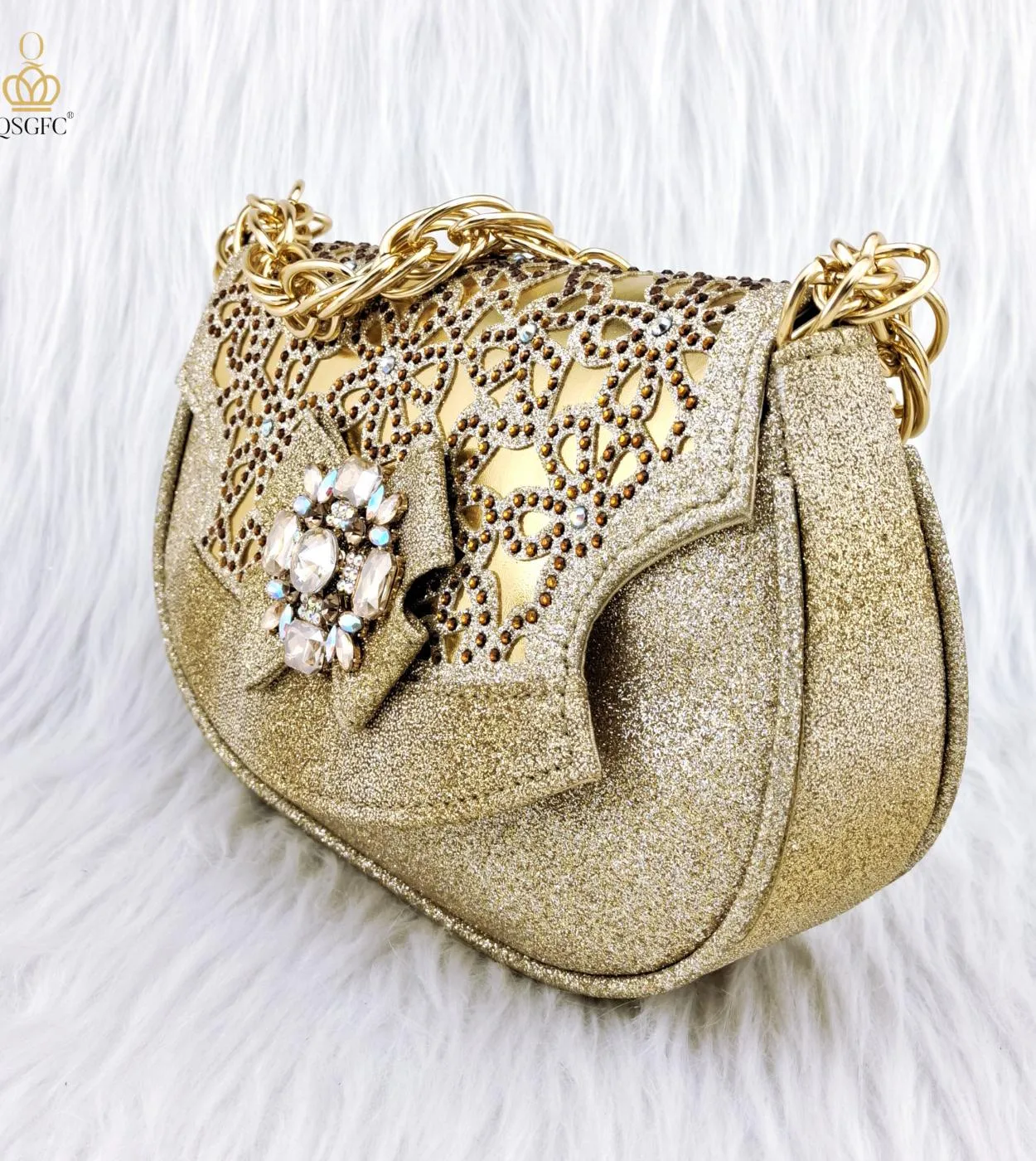 Prodotti Novità 2023 Scarpe Décolleté 2023 Nuovo Stile di design a semicerchio Borsa grande decorazione