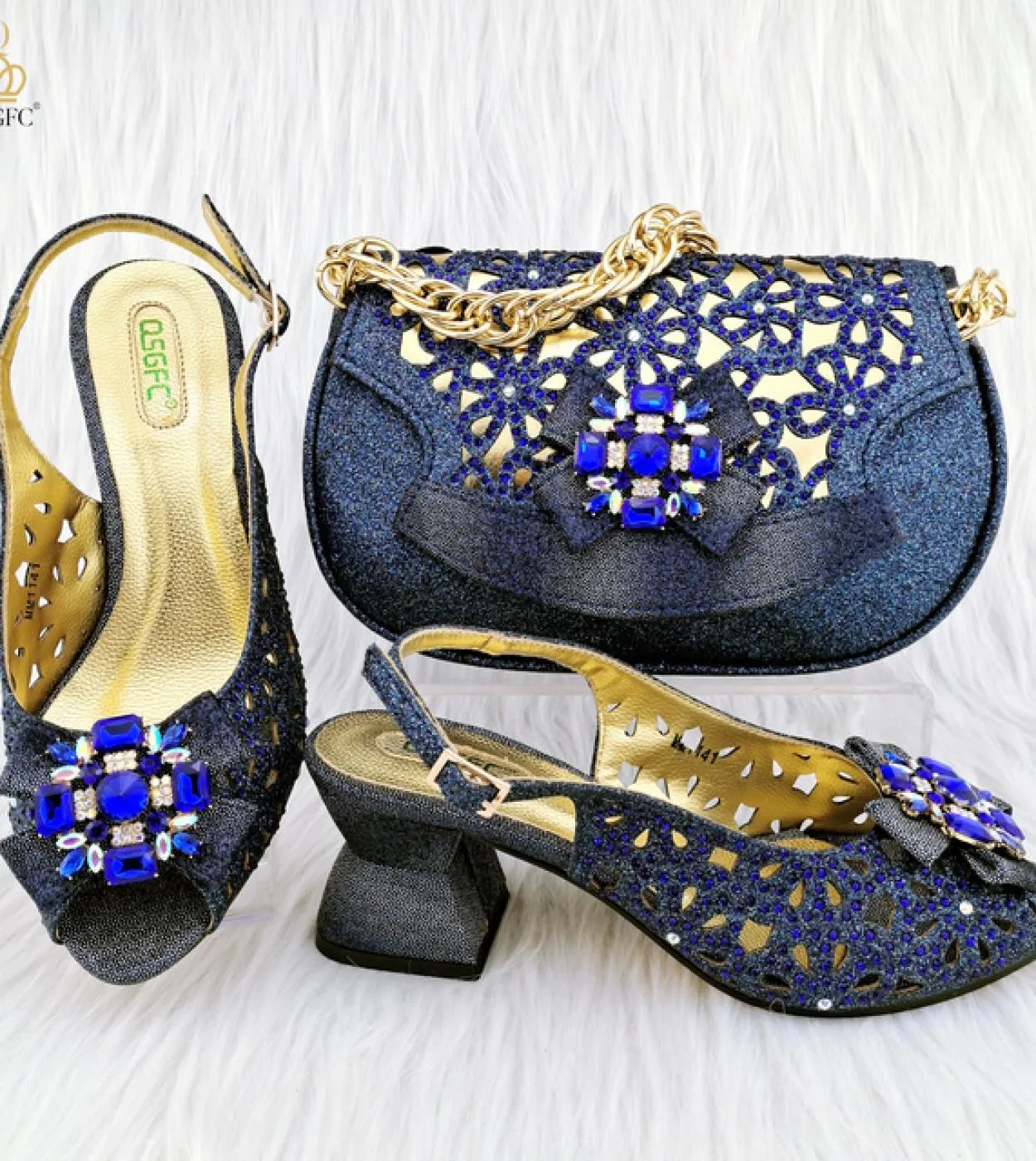 Prodotti Novità 2023 Scarpe Décolleté 2023 Nuovo Stile di design a semicerchio Borsa grande decorazione
