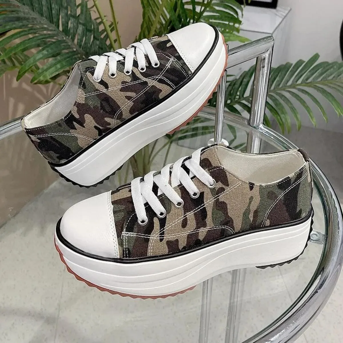 Scarpa singola da donna nuova punta tonda suola spessa casual scarpe di tela traspiranti con lacci sul davanti Scarpe da donna