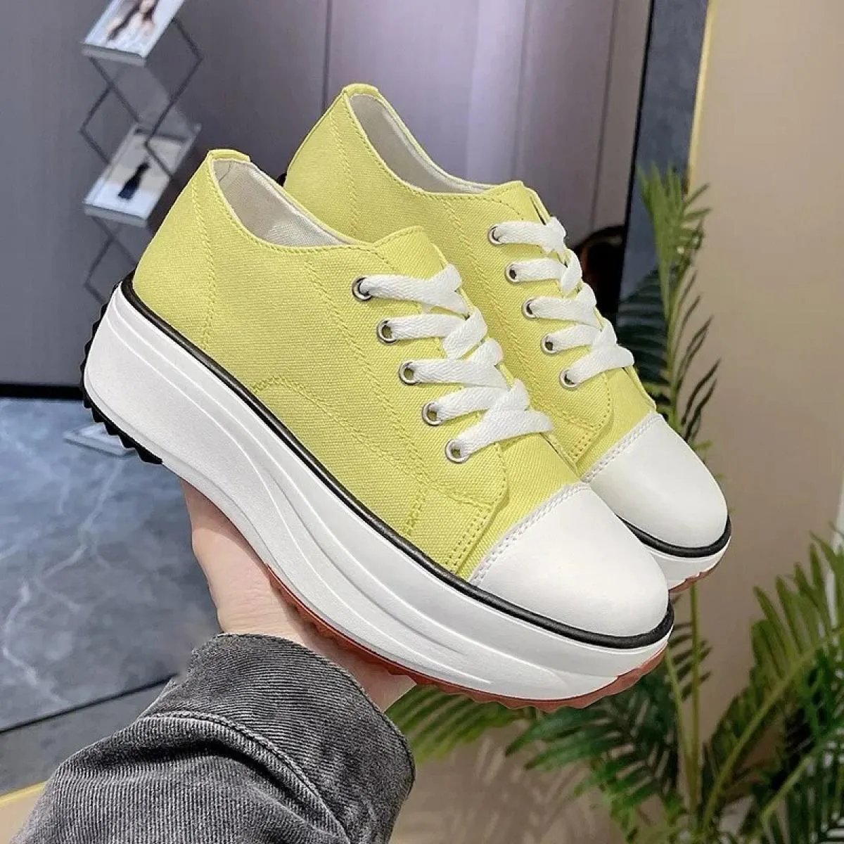 Scarpa singola da donna nuova punta tonda suola spessa casual scarpe di tela traspiranti con lacci sul davanti Scarpe da donna