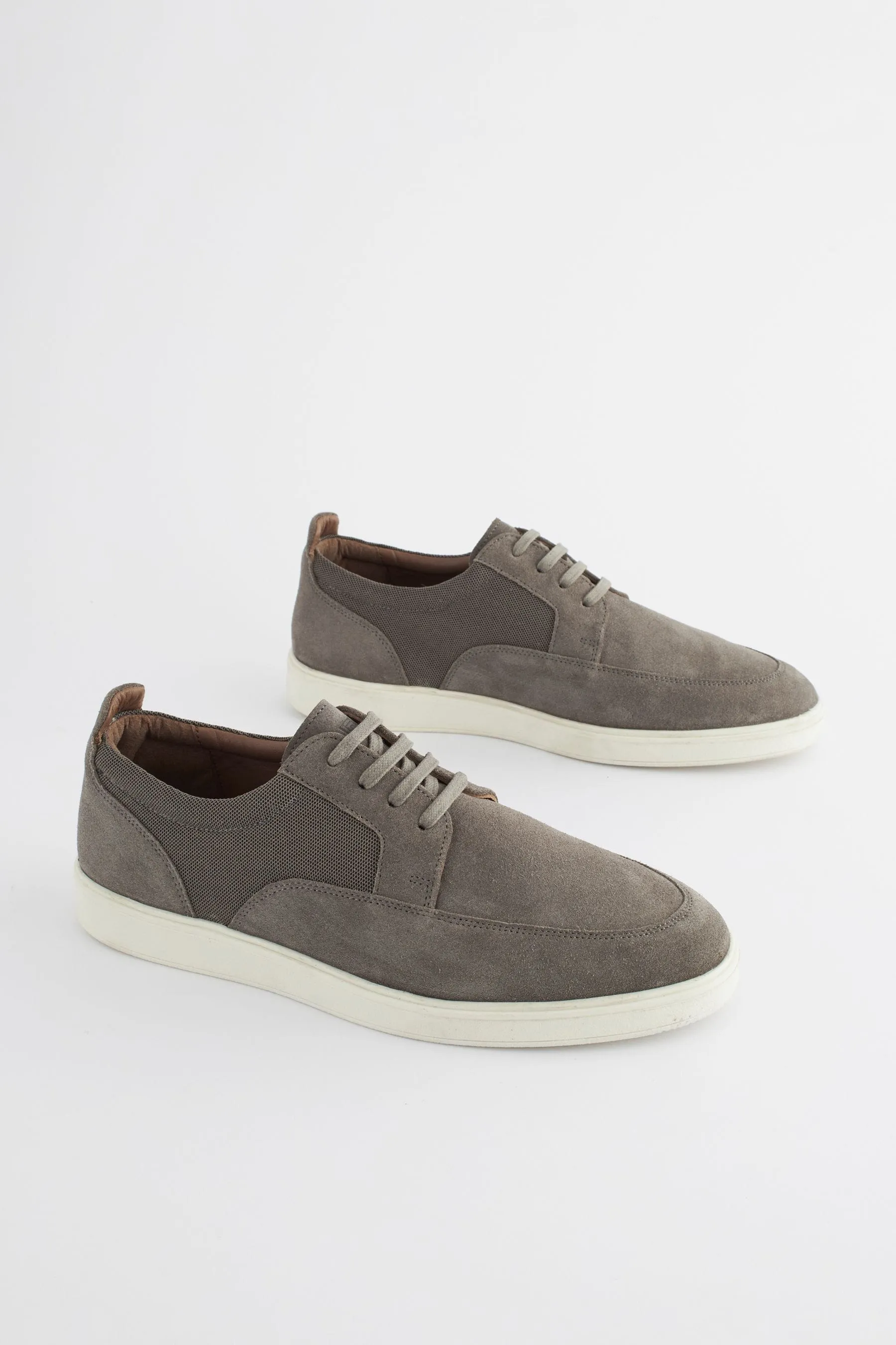 Scarpe casual scamosciata con suola sagomata