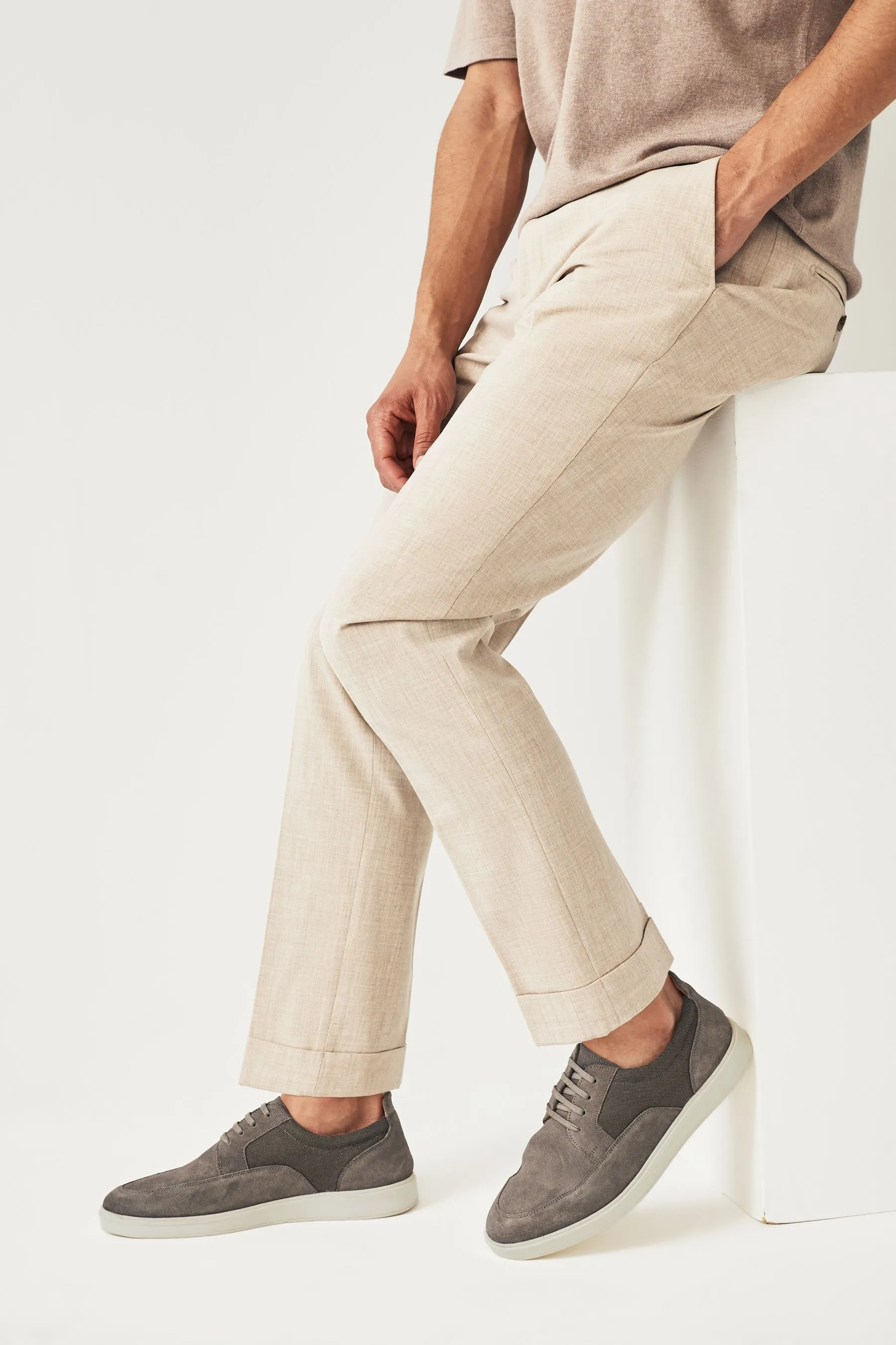 Scarpe casual scamosciata con suola sagomata
