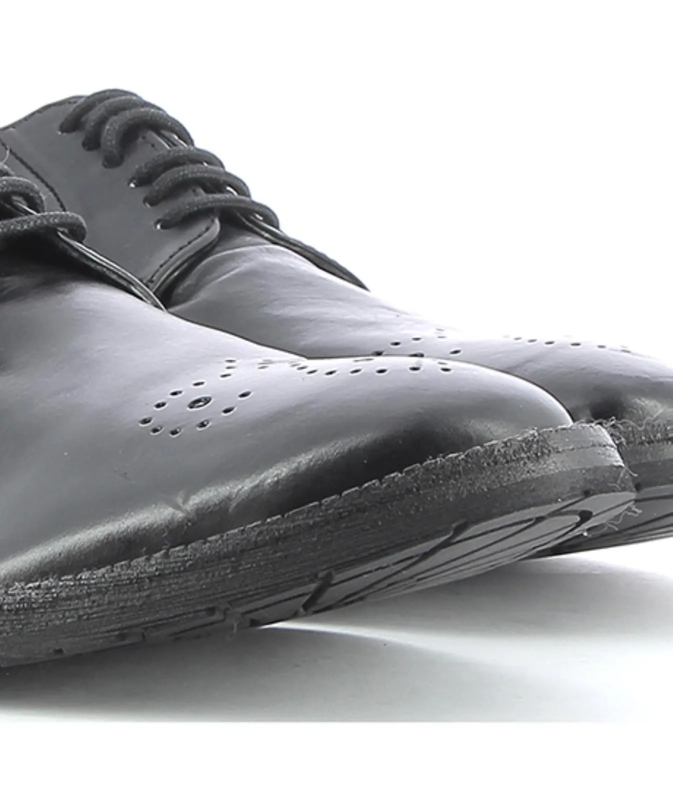 Scarpe eleganti nere con lacci