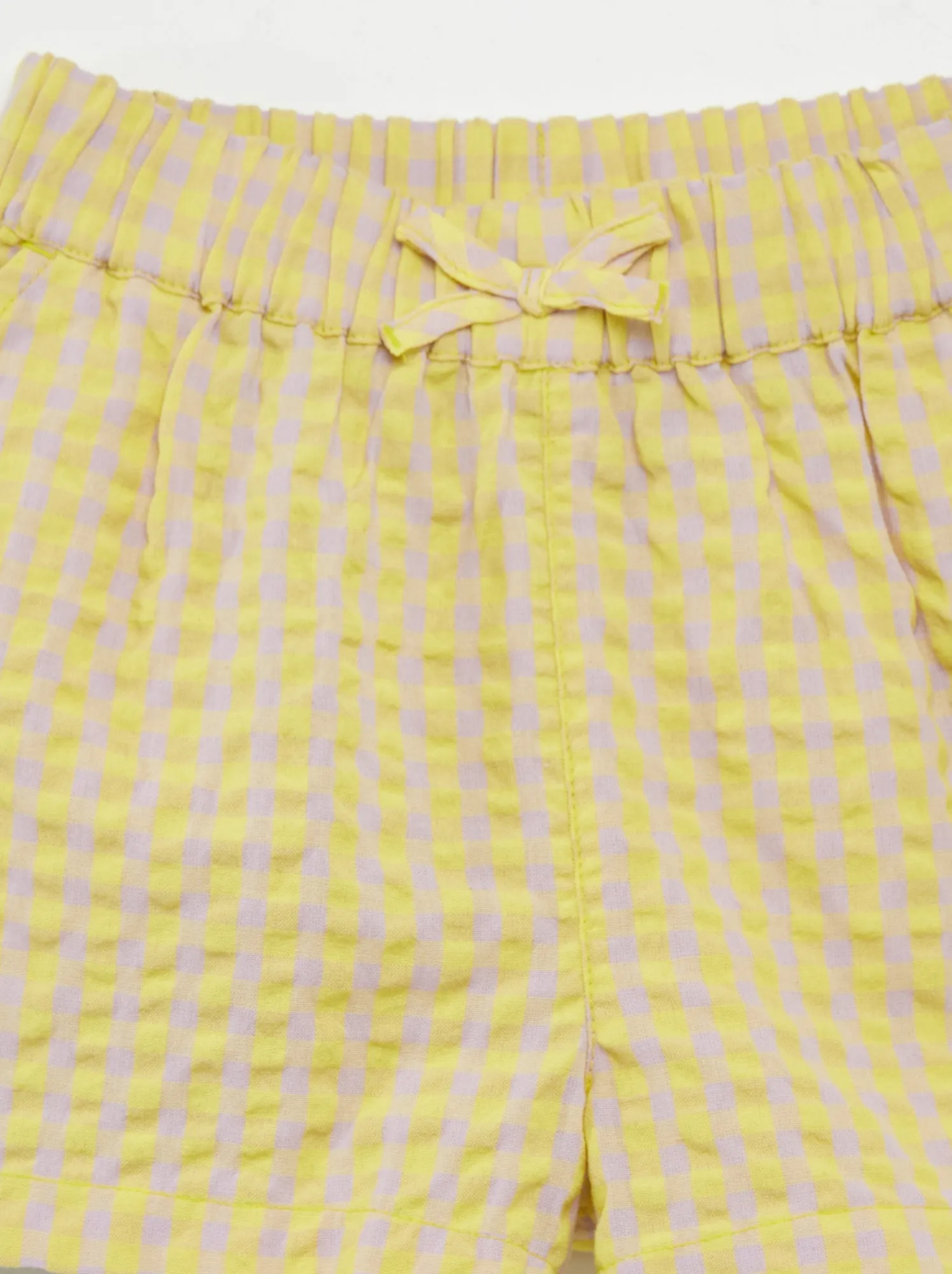 Shorts goffrati a quadri - GIALLO