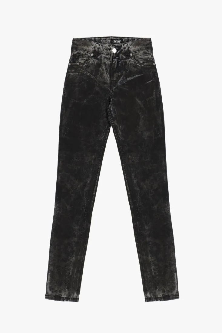  Skinny jeans with a worn effect    