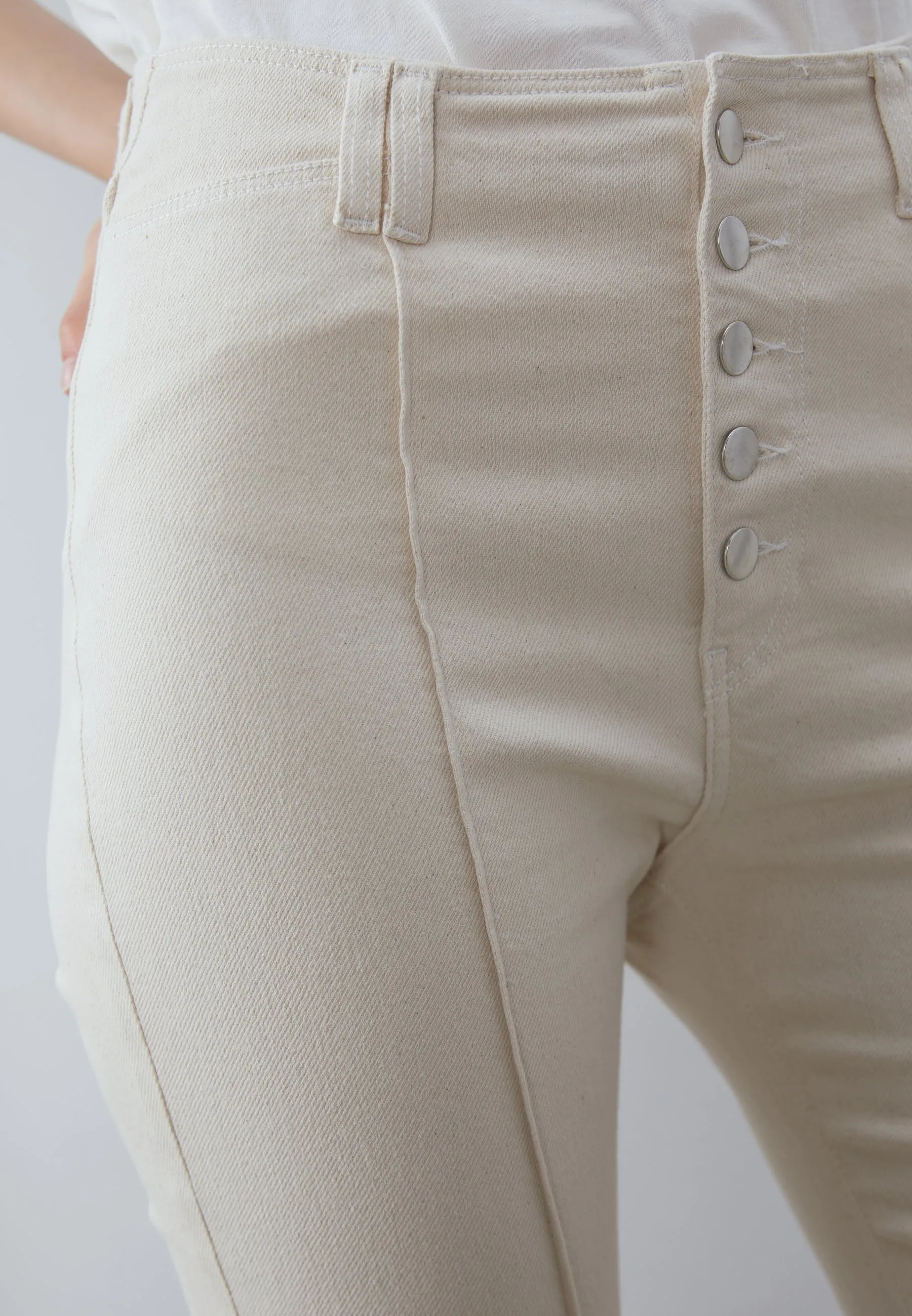 SMART CROPPED DENIM - Jeans a zampa