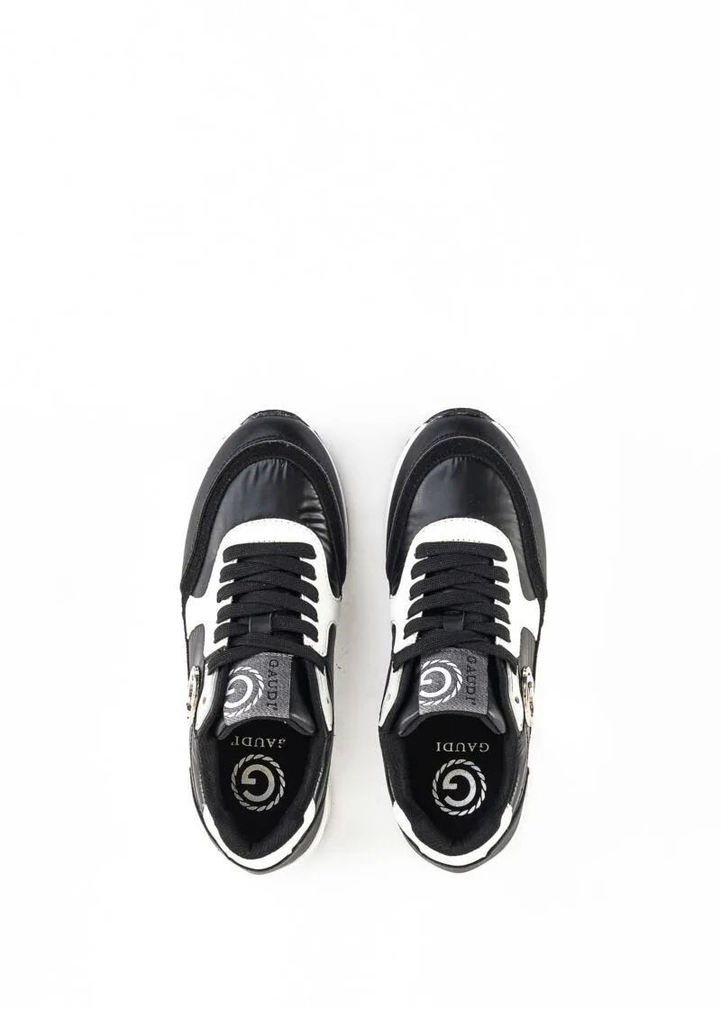 Sneaker con suola alta