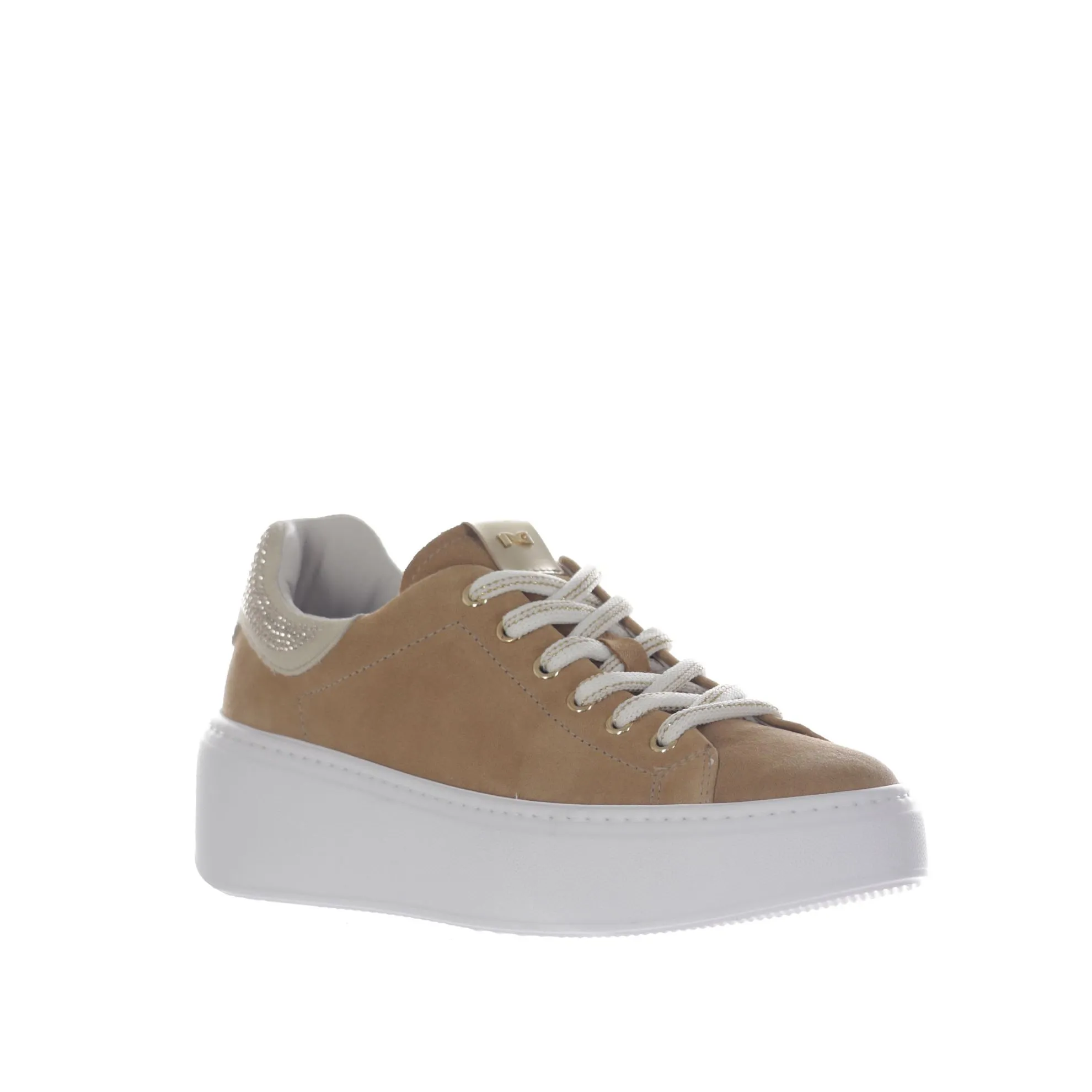 Sneaker in camoscio con dettaglio borchie