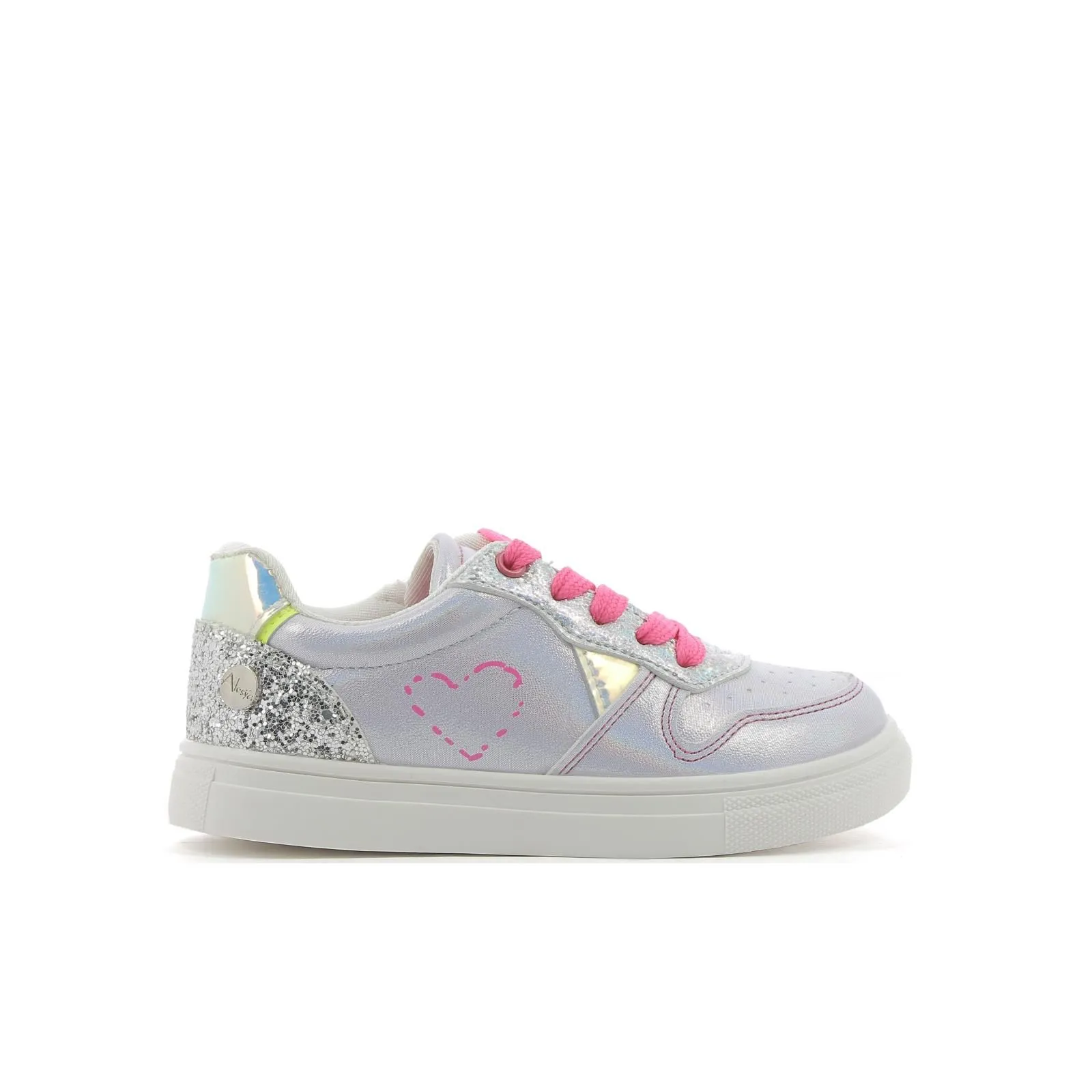 Sneakers bianche con lacci