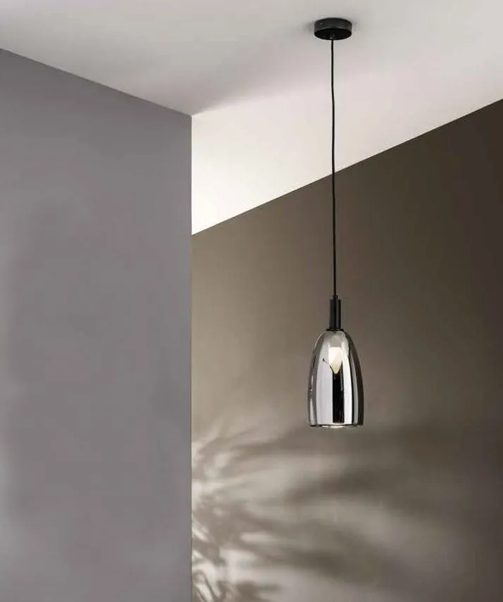 Sospensione Pendente Per Tavolo Nera Con Vetro Cromo