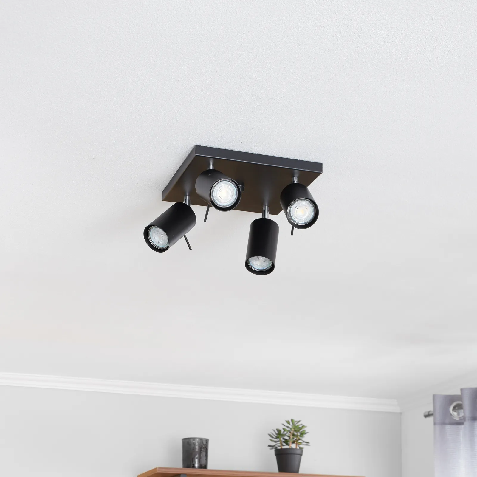 Spot da soffitto Round in nero, 4 luci quadrato