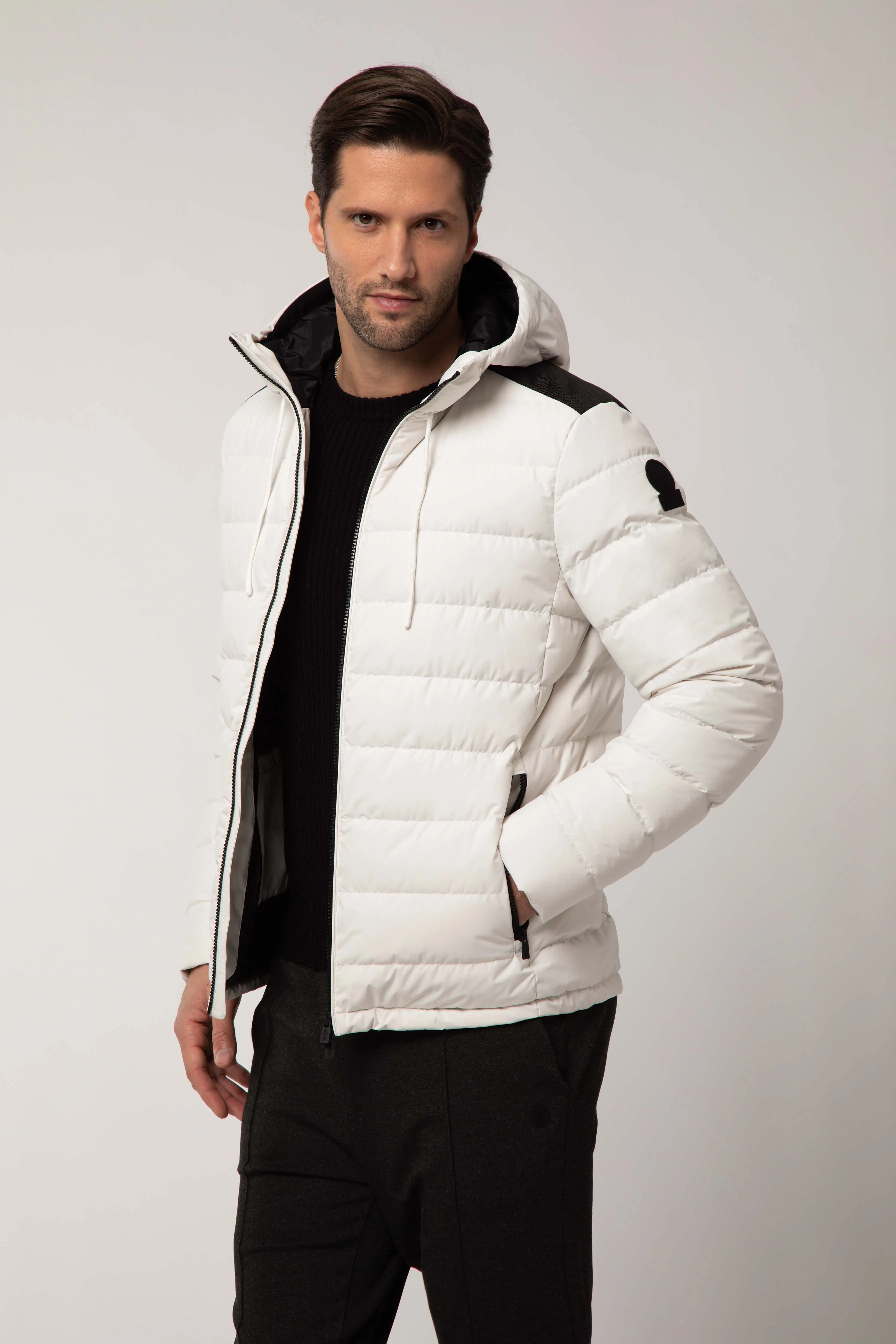 STEVENSON 2.0 – Piumino invernale bianco con cappuccio