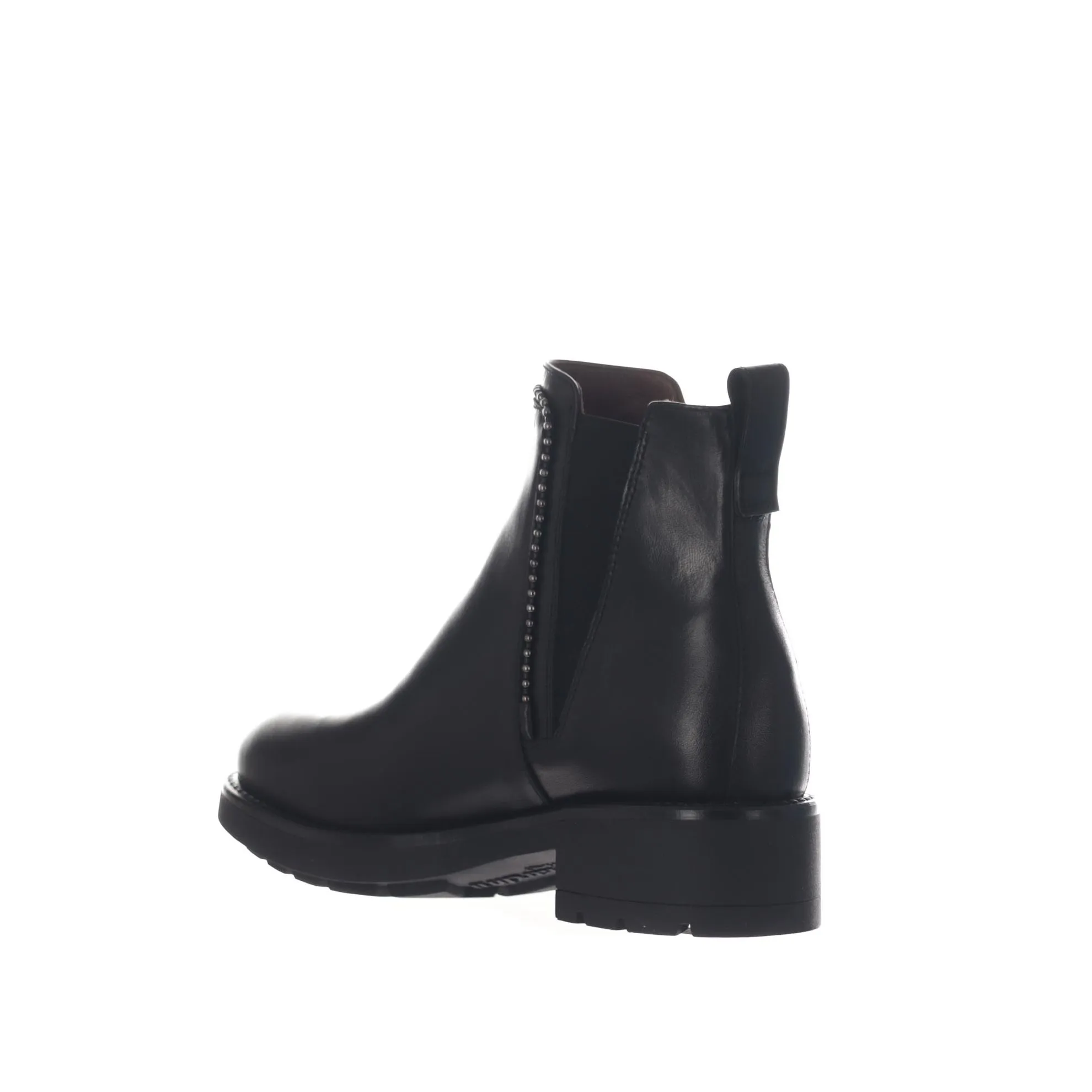 Stivaletto in pelle con dettaglio di borchie