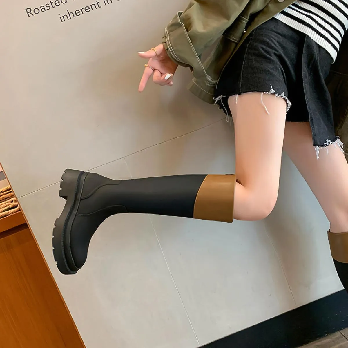 Stivali alti al ginocchio da donna Scarpe con plateau con fondo spesso a blocchi di colore femminile Designer da donna Punta ton