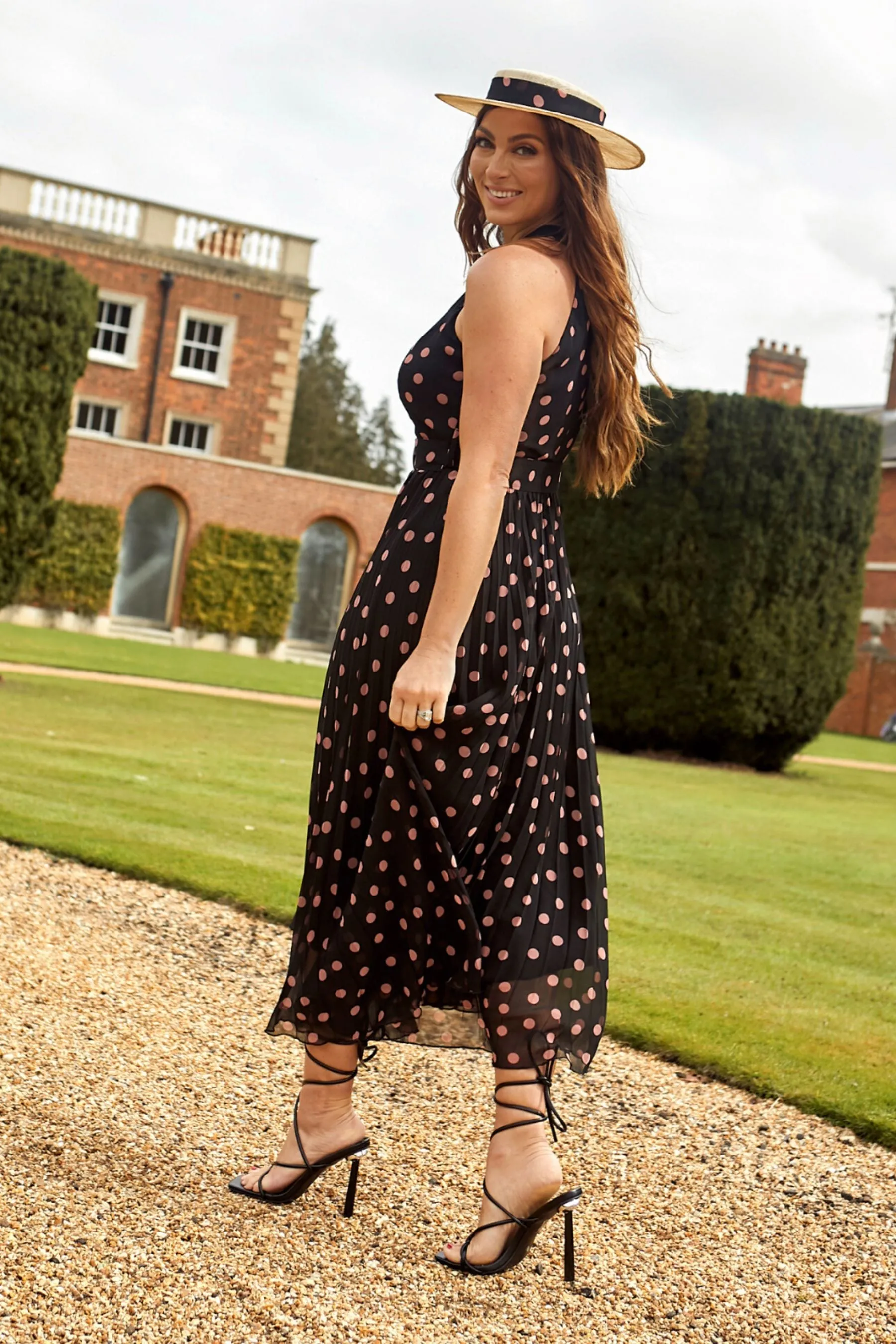 Style Cheat - Luisa - Abito maxi a pieghe con scollo all'americana