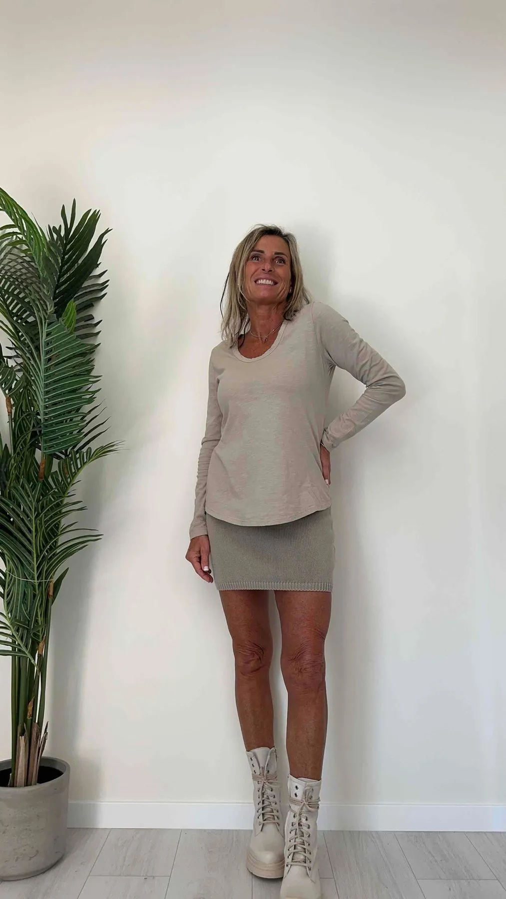 SUSYMIX - 3135S - T-SHIRT COTONE STONDATA, MANICA LUNGA, SCOLLO MADONNA