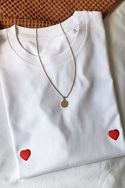 T-shirt cuori in cotone bio | 5 colori | Titsup