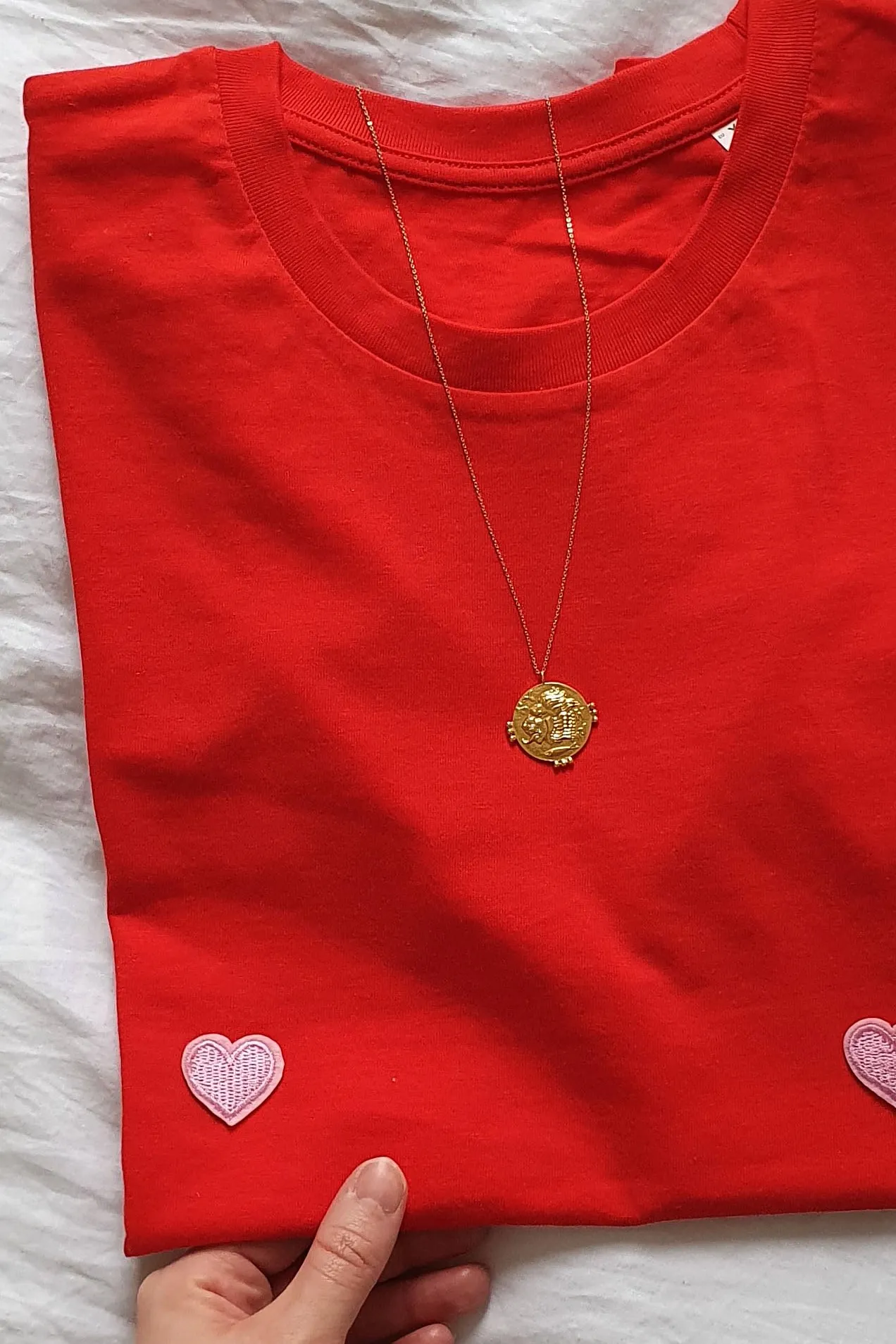 T-shirt cuori in cotone bio | 5 colori | Titsup