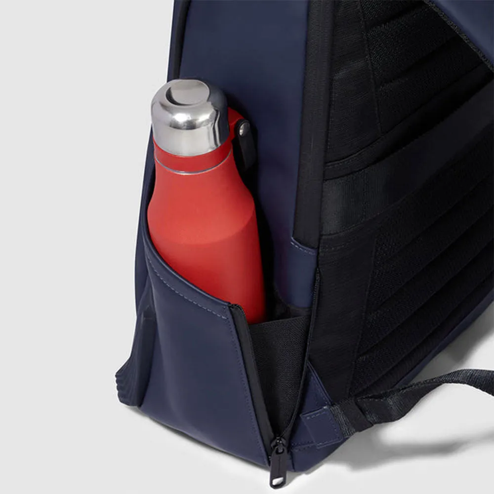 Zaino PIQUADROin Gomma con Porta Pc 14,00 e iPad Colore Blu - CA5856C2OW