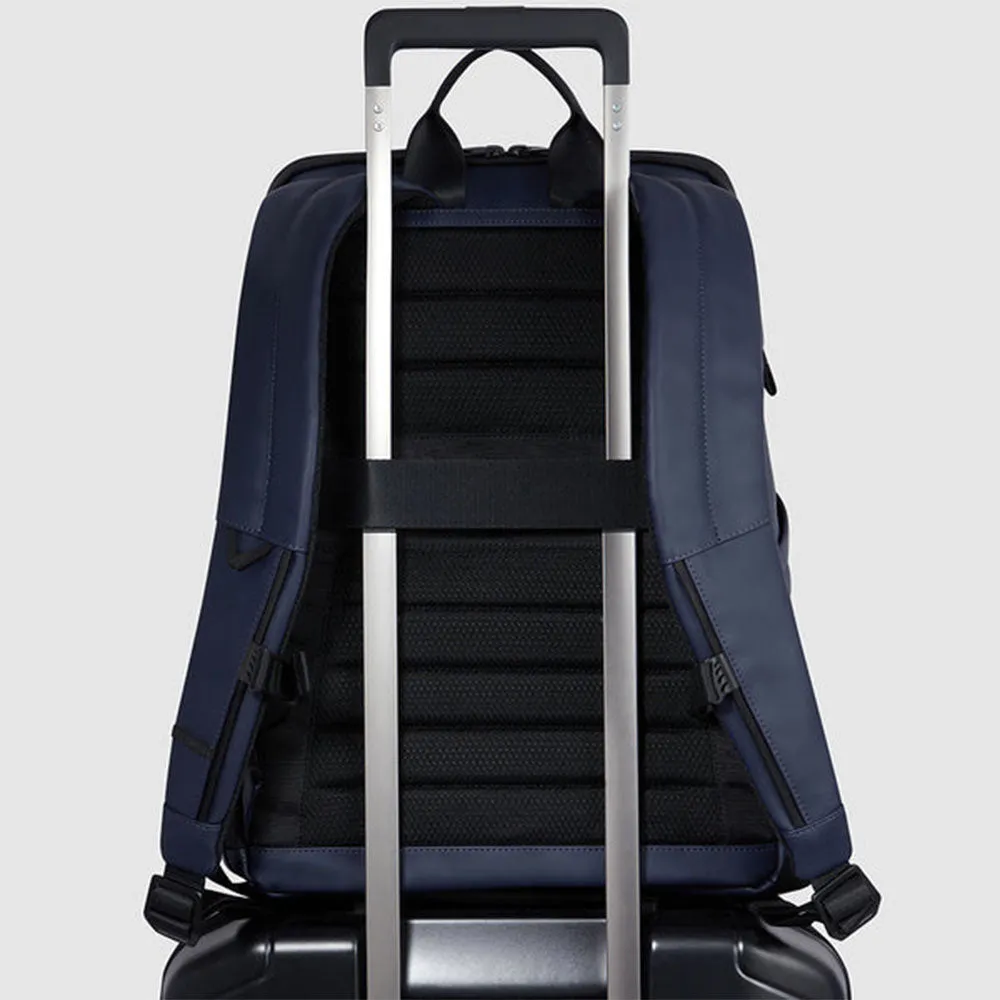 Zaino PIQUADROin Gomma con Porta Pc 14,00 e iPad Colore Blu - CA5856C2OW